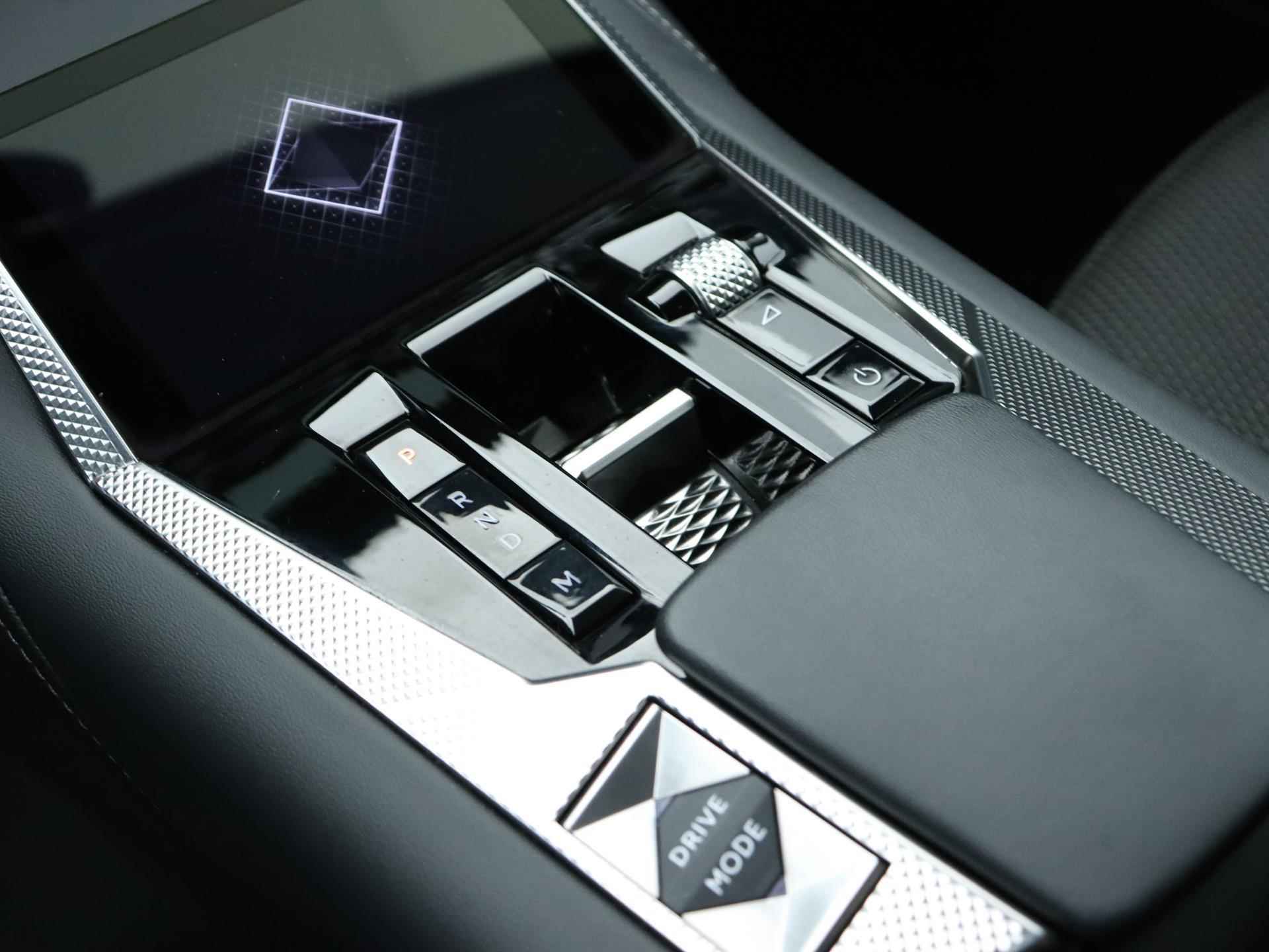 DS 4 Bastille+ 130pk Automaat | Navigatie | Climate Control | Parkeersensoren Achter | Licht Metalen Velgen 17"| Apple Carplay/Android Auto - 27/38