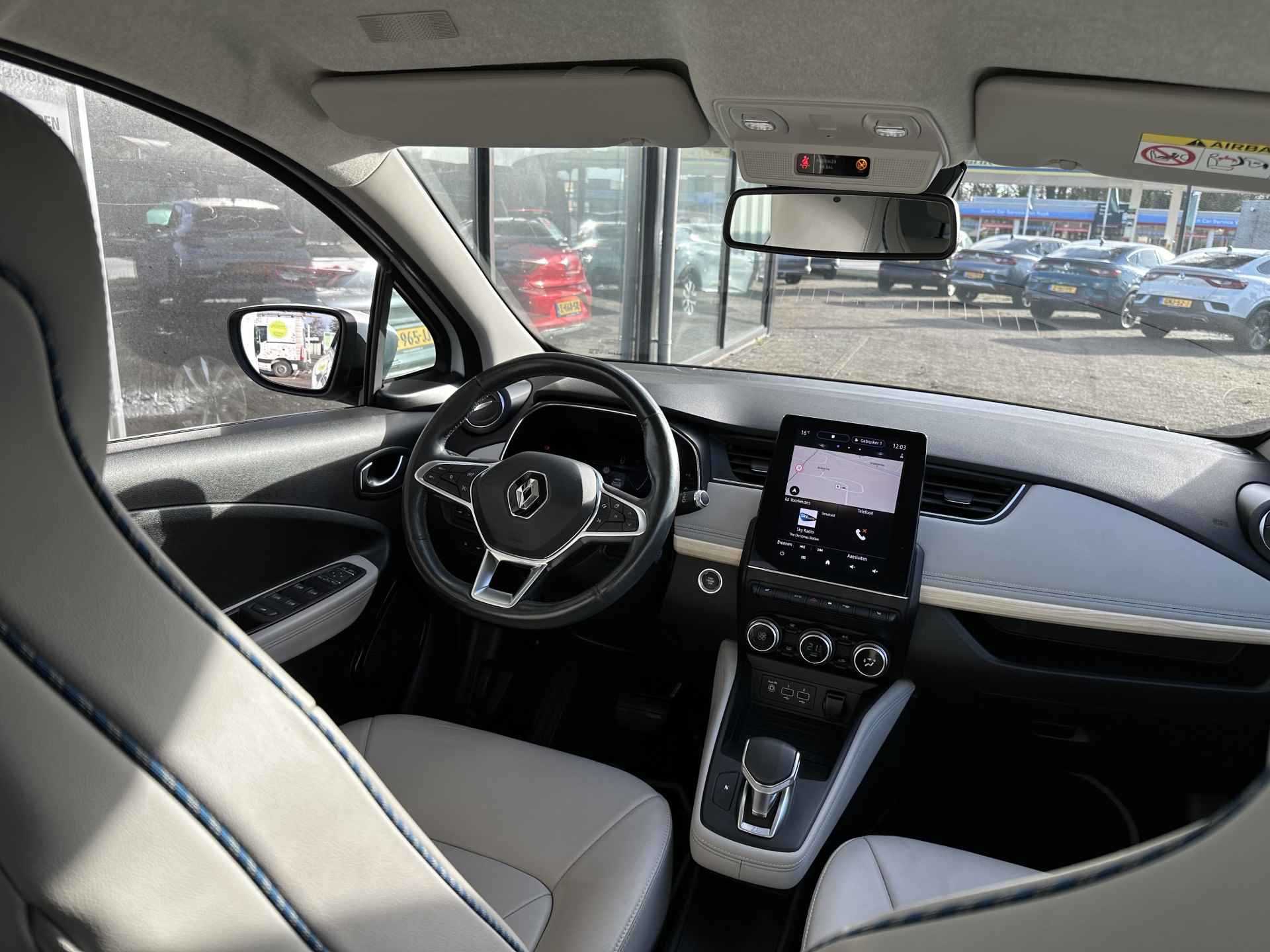 Renault ZOE R135 Riviera 52 kWh CCS koopaccu | alle opties! | Eur 2.000 subsidie nog mogelijk! | tijdelijk gratis Top Afleverpakket twv Eur 695 - 14/52