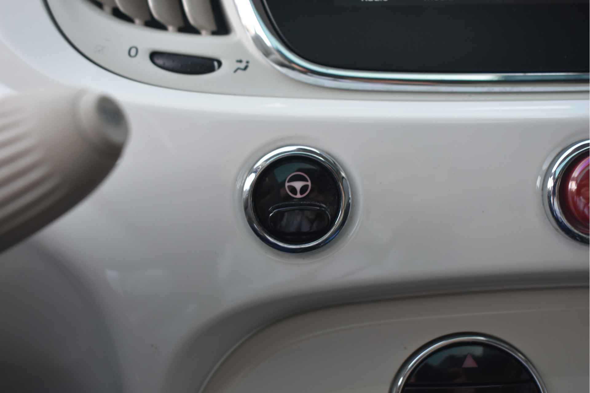 Fiat 500 1.2 Lounge | Navigatie | Airco | Cruise Control | Panorama dak | 15"LMV | Bluetooth Telefoonverbinding !! - 24/37