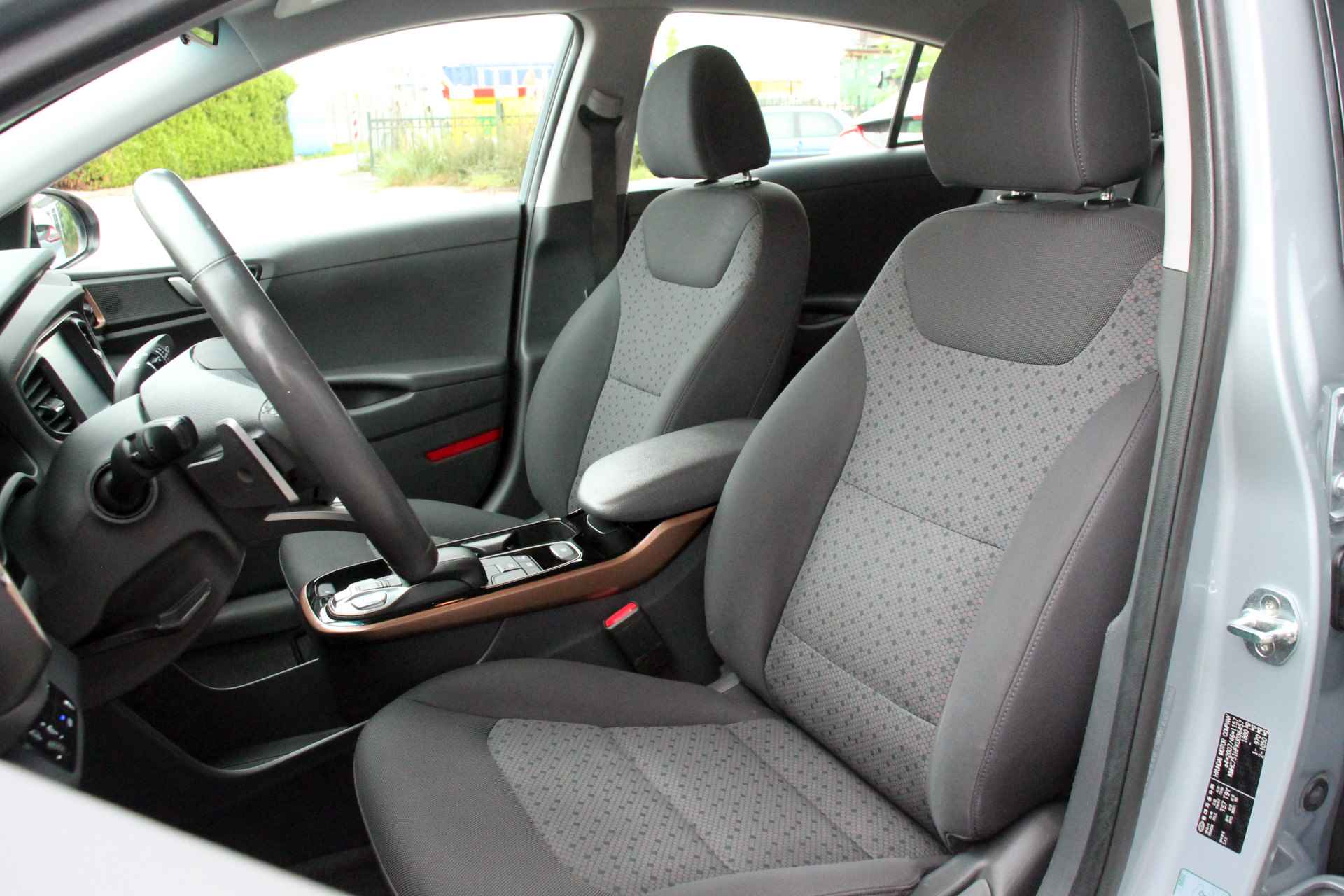 Hyundai IONIQ Comfort EV | Carplay | Clima | Subsidie mogelijk - 19/28