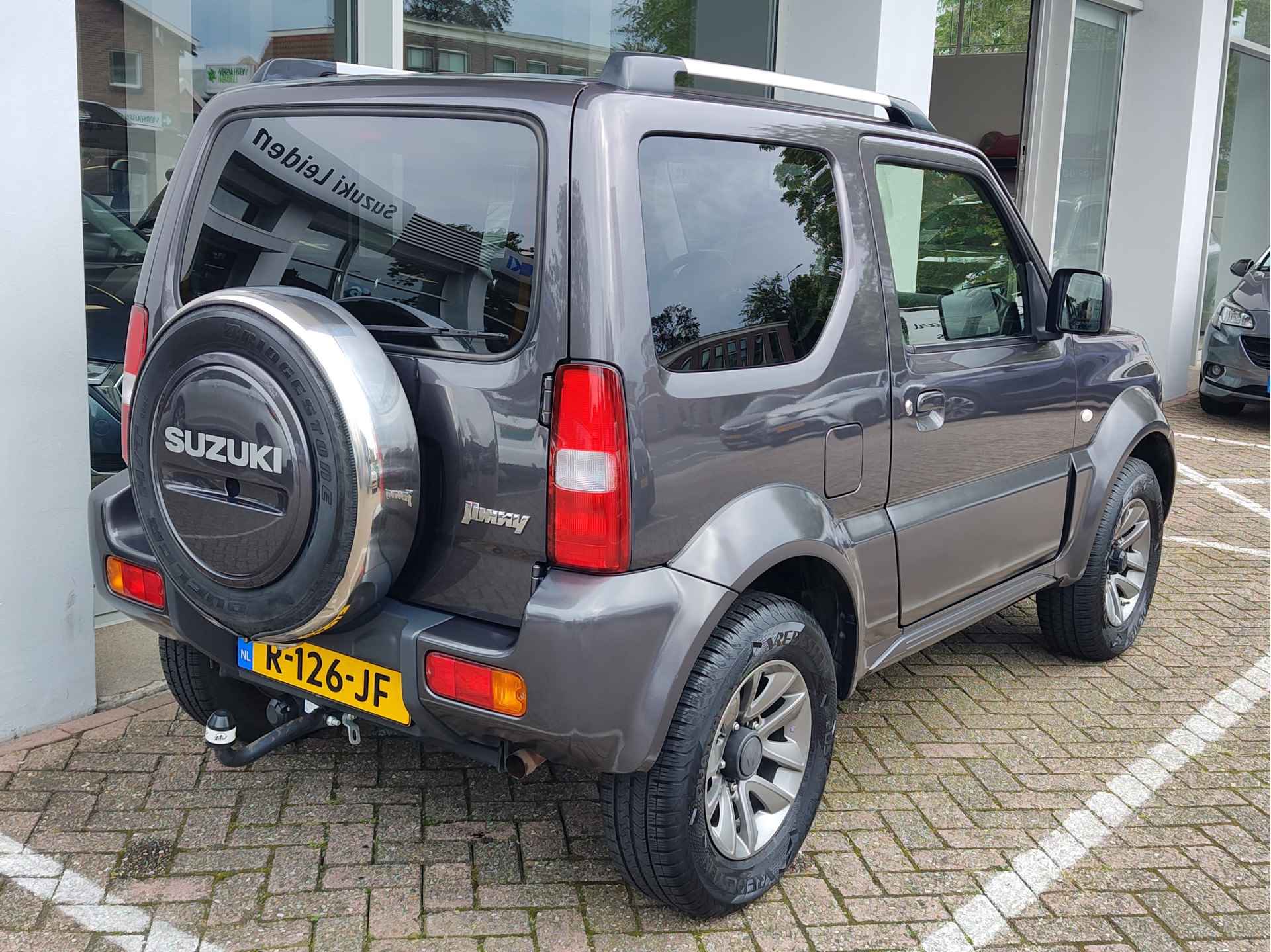 Suzuki Jimny 1.3 EXCLUSIVE+ Airco | Leder | USB | Trekhaak - 6/35