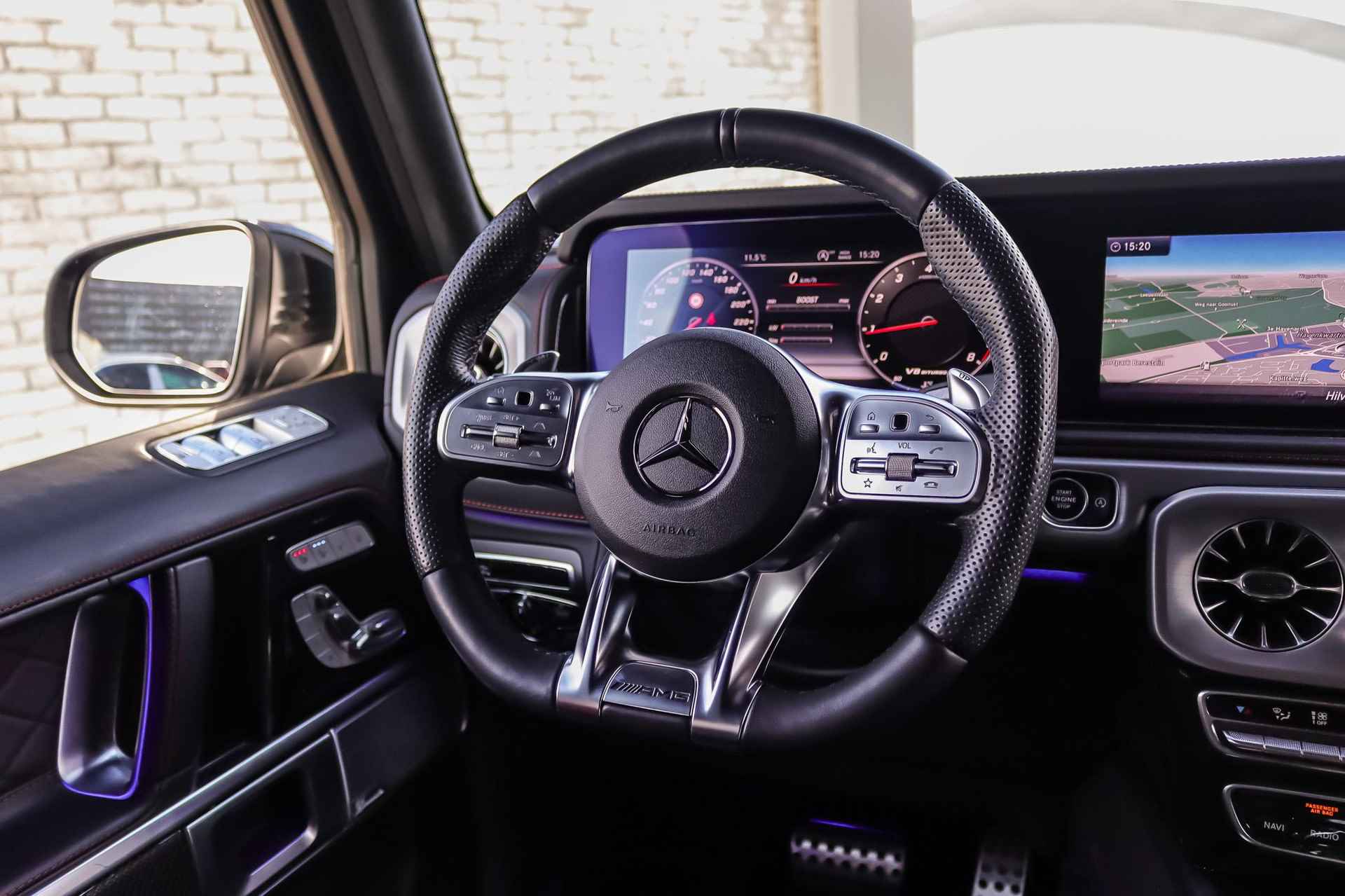 Mercedes-Benz G-klasse G 63 AMG Automaat | Designo | Distronic | Burmester Audio | 360° Camera | Sfeerverlichting | Nightpakket | Trekhaak - 28/52