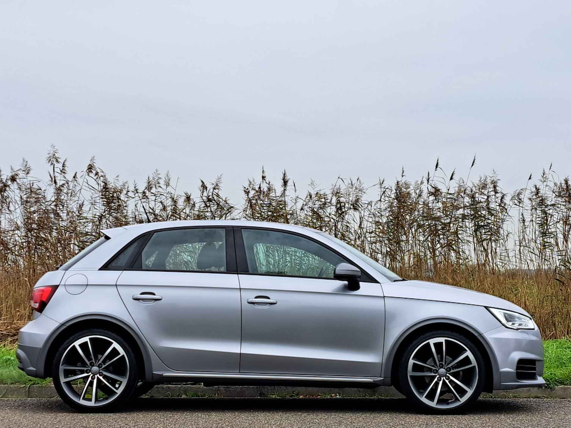 Audi A1 Sportback 1.0 TFSI Active | PANO | 123 PK | LMV | CRUISE | NAVI | PDC - 13/58