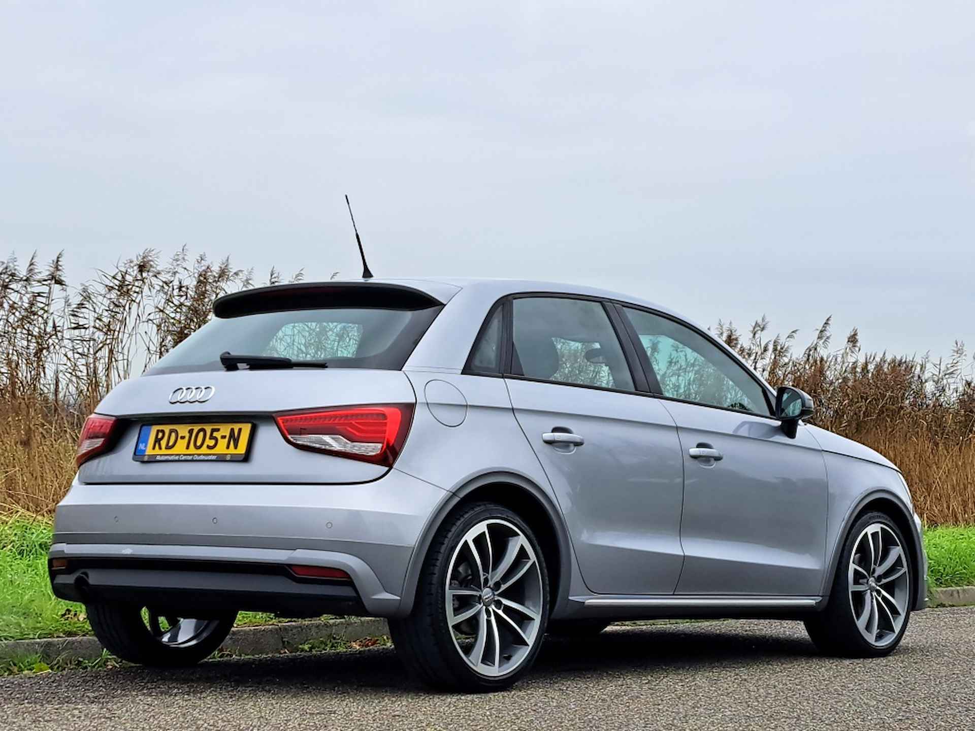 Audi A1 Sportback 1.0 TFSI Active | PANO | 123 PK | LMV | CRUISE | NAVI | PDC - 15/58