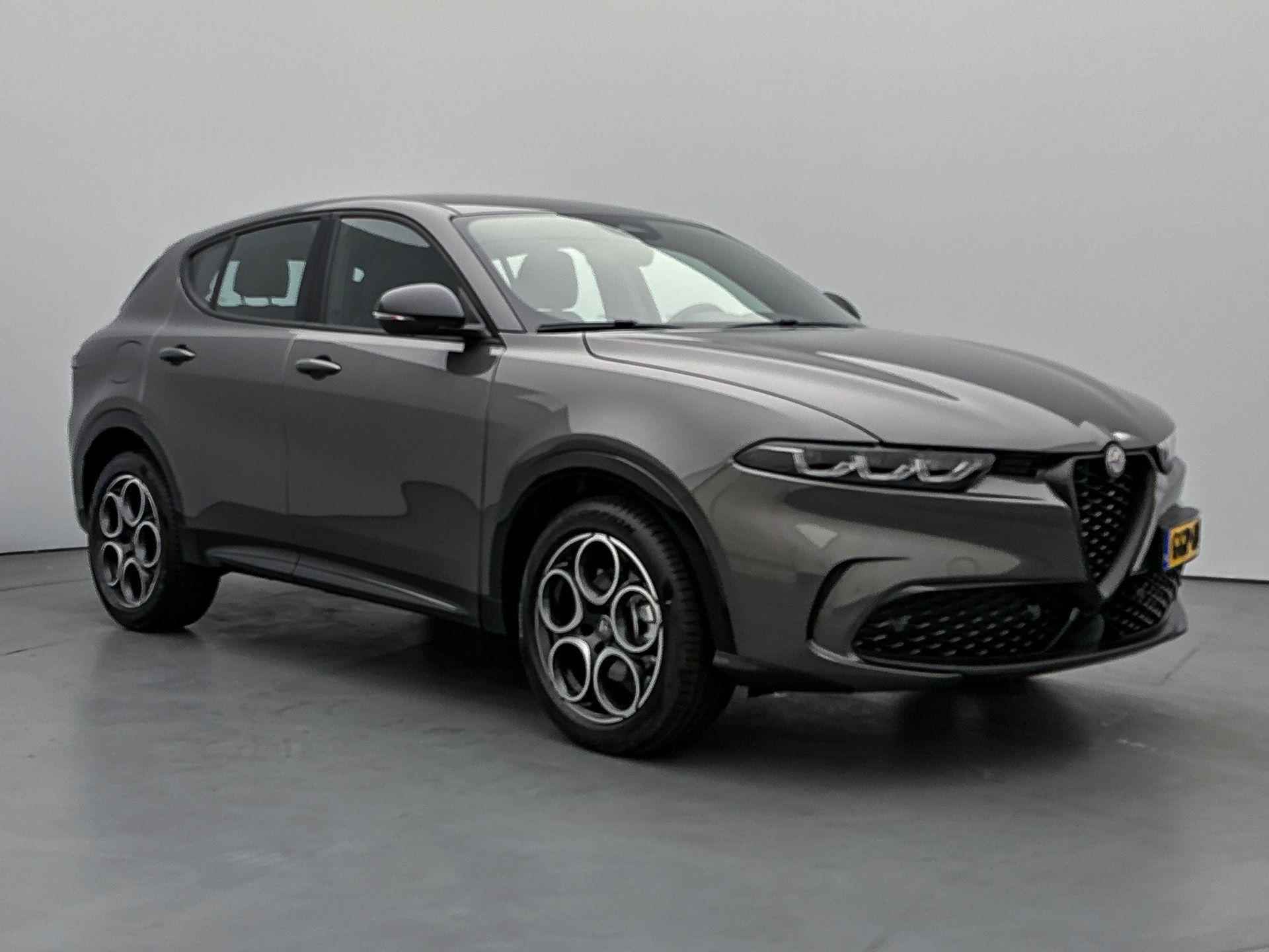 Alfa Romeo Tonale 130pk Turbo Hybrid Sprint (LED-matrix/NIEUW!!/Direct rijden/Adapt.Cruise/Keyless start) - 4/30