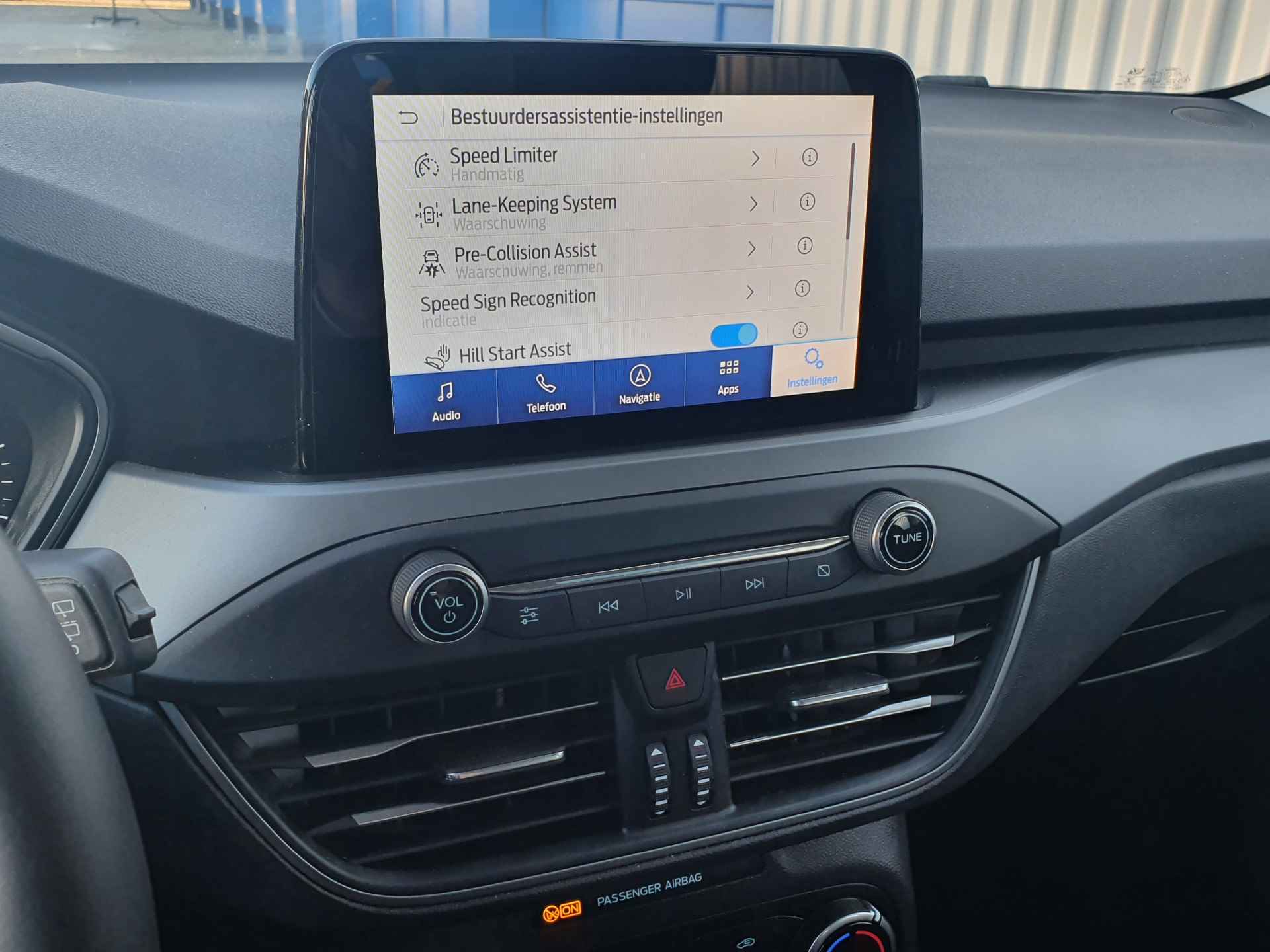 Ford Focus Wagon 1.0 EcoB. Nw Model | Navigatie | Parksens. V+A | Apple Carplay | Airco | Cruise Control - 12/22