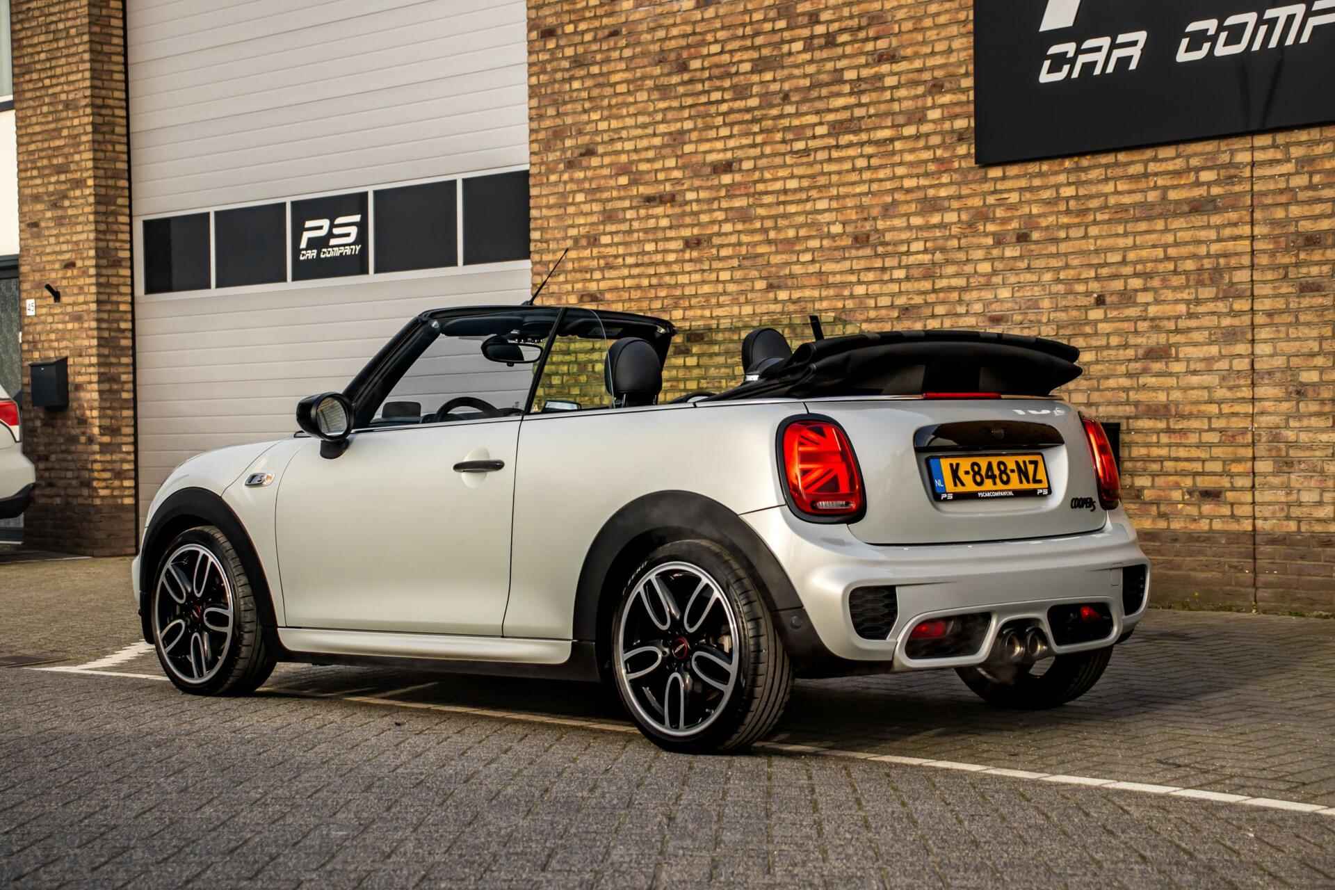 Mini Cabrio 2.0 Cooper S Hammersmith JCW, NAP, Leder, H&K - 8/45