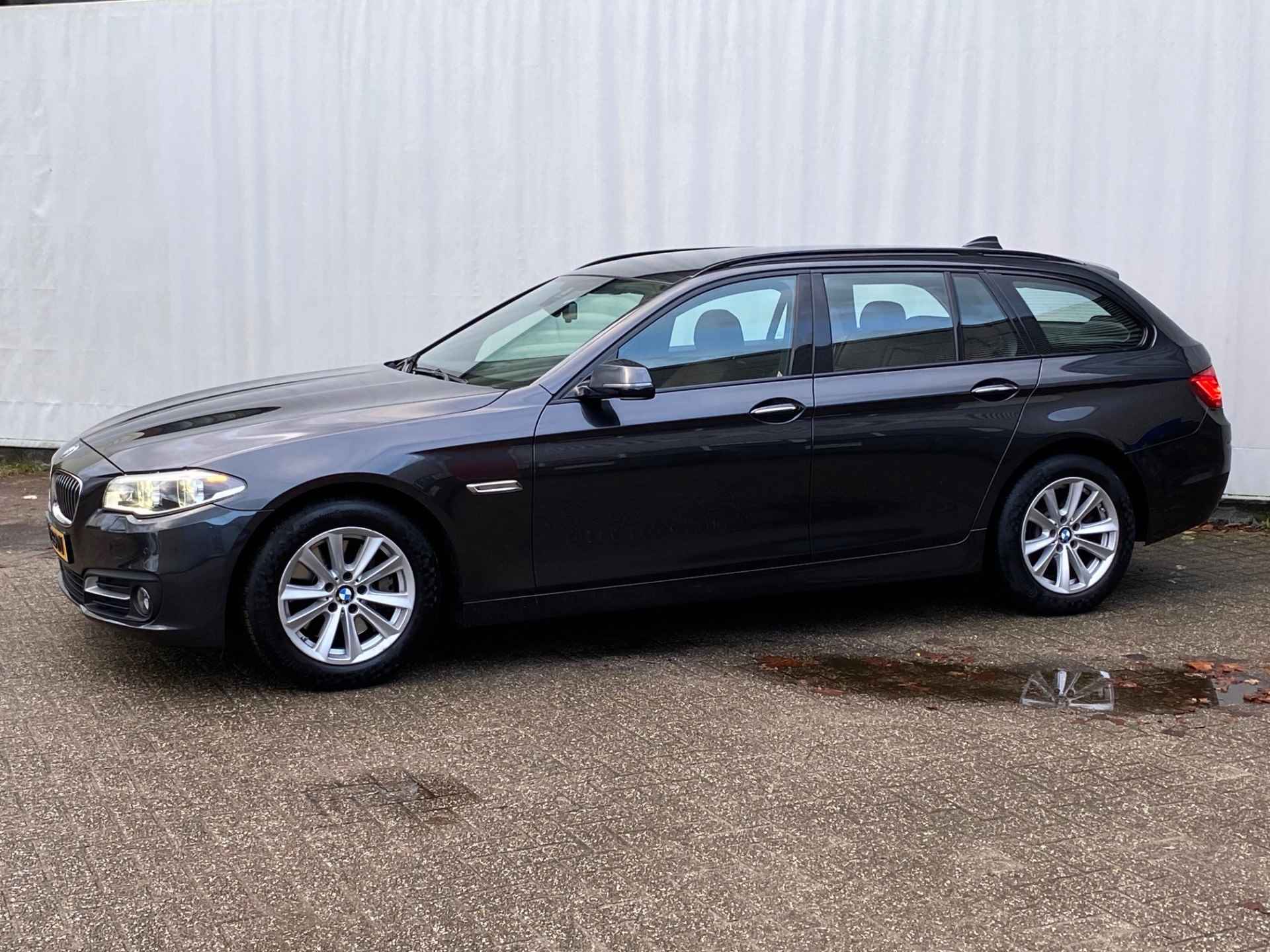 BMW 5 Serie Touring 528i High Exec. Aut. - 3/20