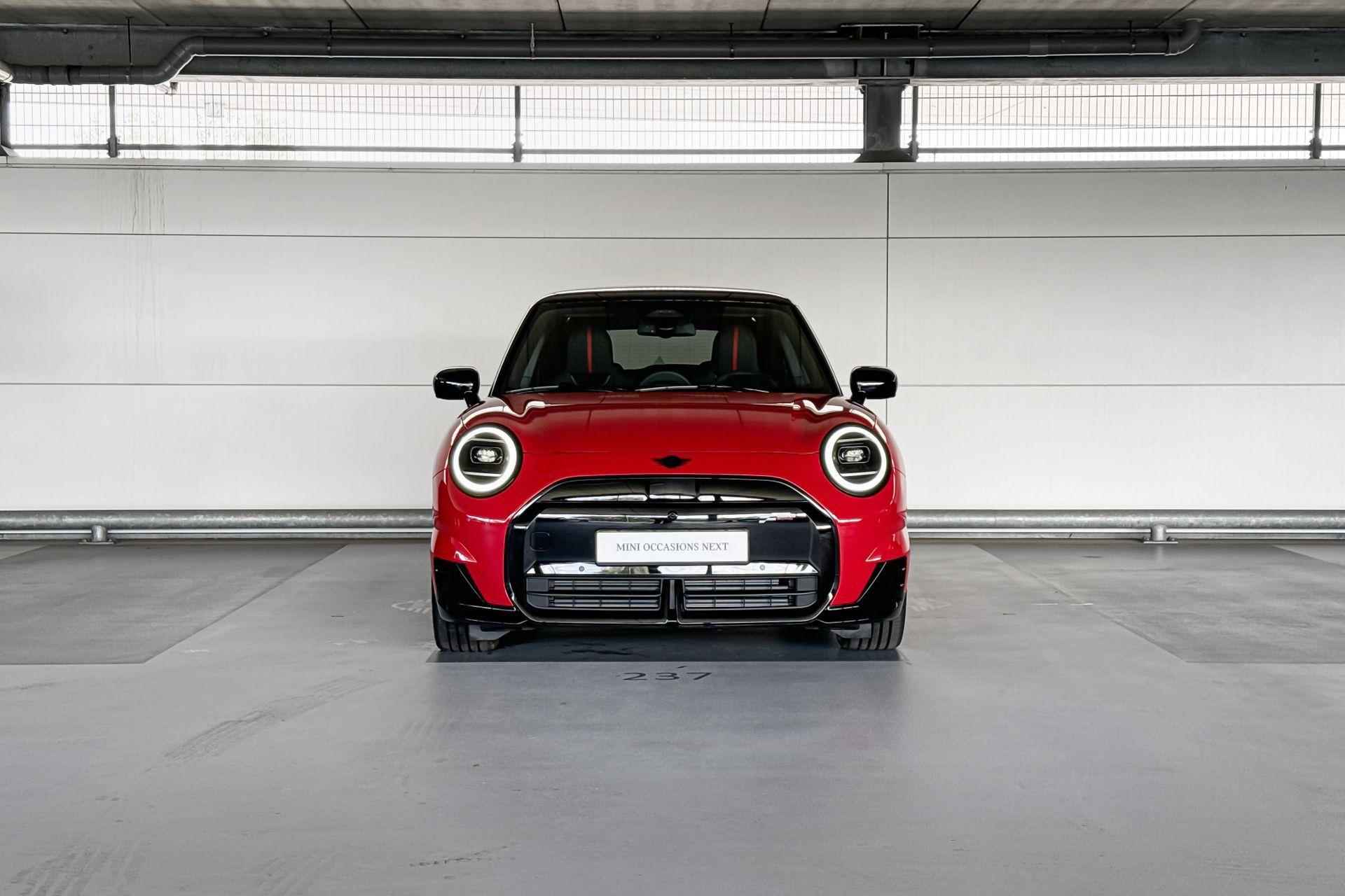 MINI Cooper SE John Cooper Works - 5/23