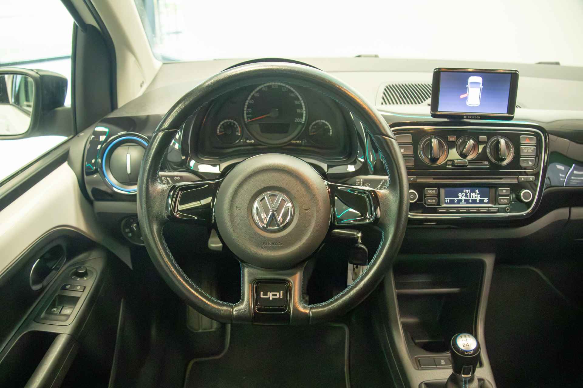 Volkswagen up! 1.0 CUP up! BlueMotion 5-Drs. Panoramadak Navigatie CruiseControl - 6/22