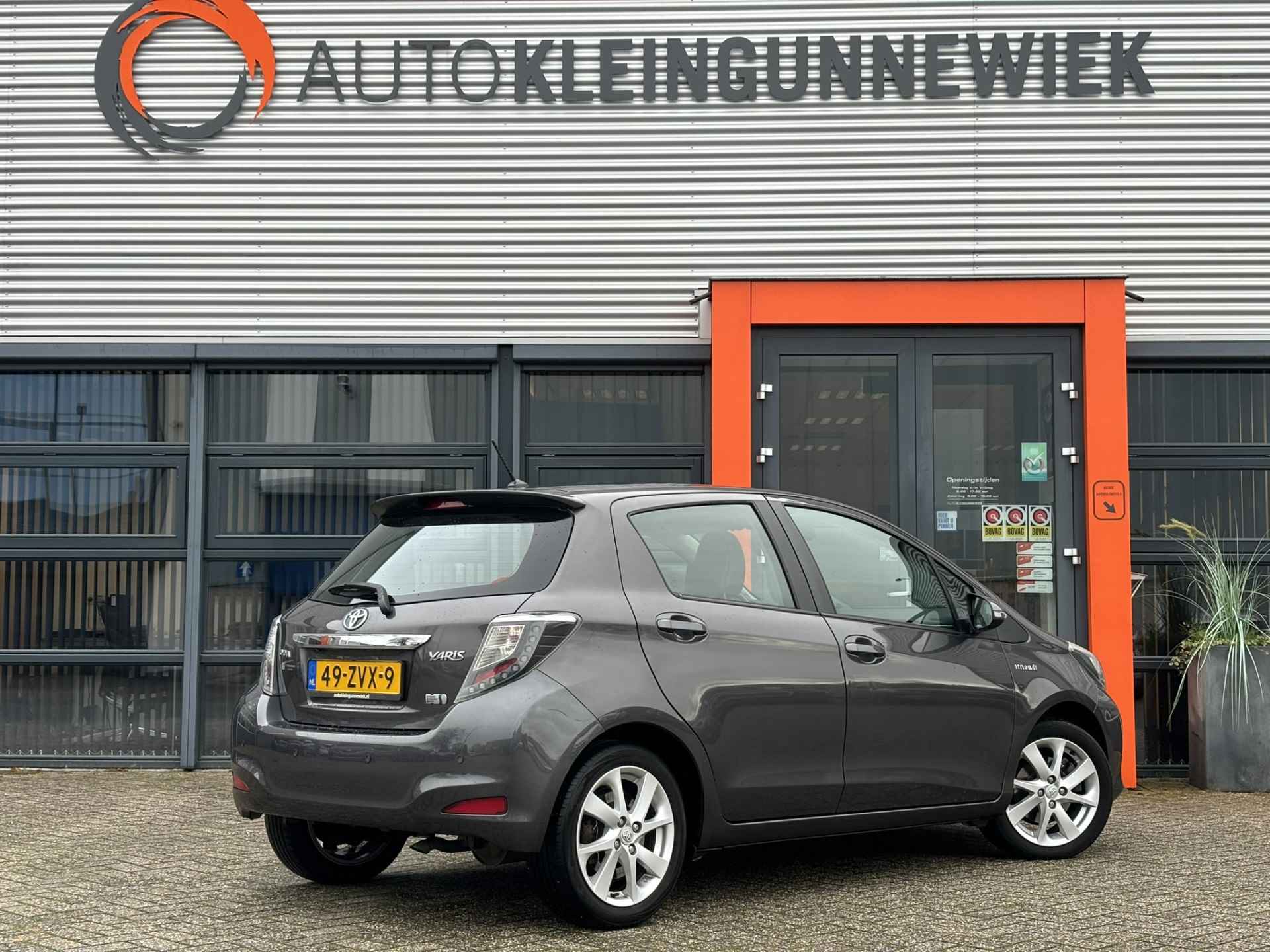 Toyota Yaris 1.5 Full Hybrid Dynamic / NL Auto / Cruise Control / Navi / Incl Winterset Op Velg / - 4/36