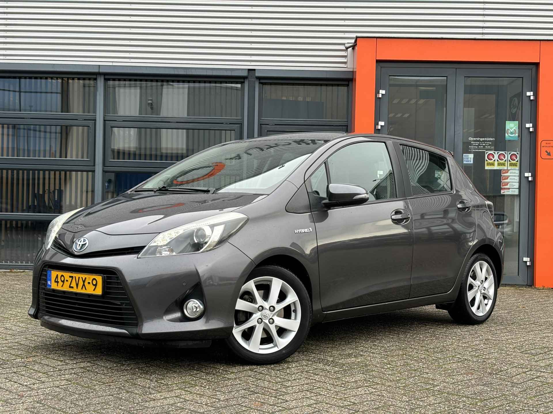 Toyota Yaris 1.5 Full Hybrid Dynamic / NL Auto / Cruise Control / Navi / Incl Winterset Op Velg / - 17/36