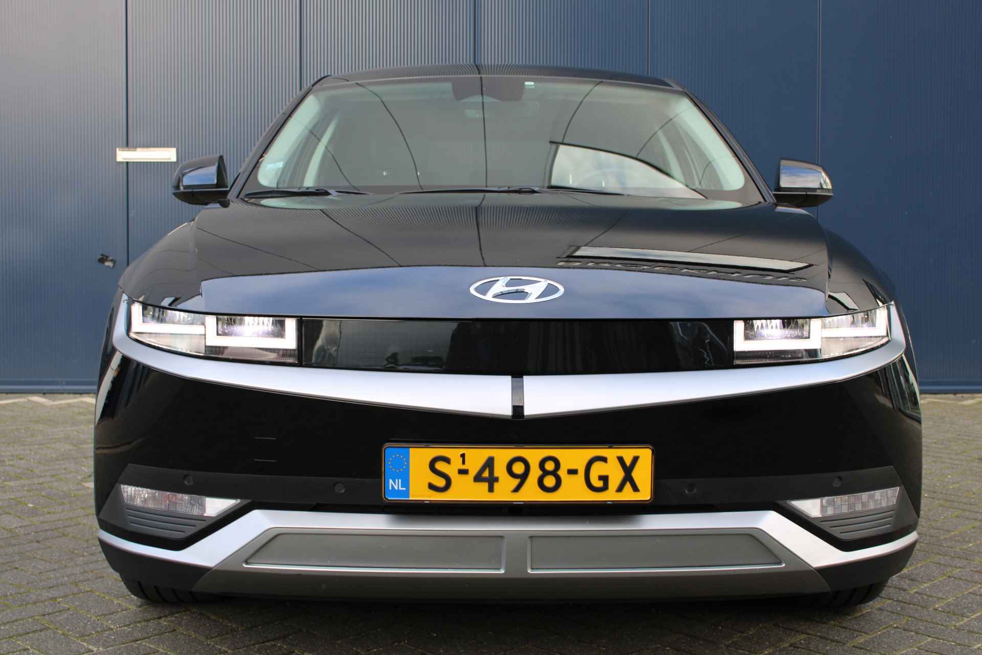 Hyundai IONIQ 5 58 kWh 170pk Connect Automaat | Leder | Climate | Camera | Keyless | Full Led | Navigatie | 19" Lichtmetaal | Parkeer Assistent - 4/28