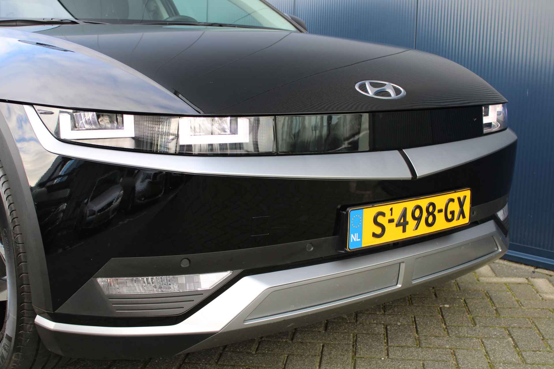 Hyundai IONIQ 5 58 kWh 170pk Connect Automaat | Leder | Climate | Camera | Keyless | Full Led | Navigatie | 19" Lichtmetaal | Parkeer Assistent - 11/28