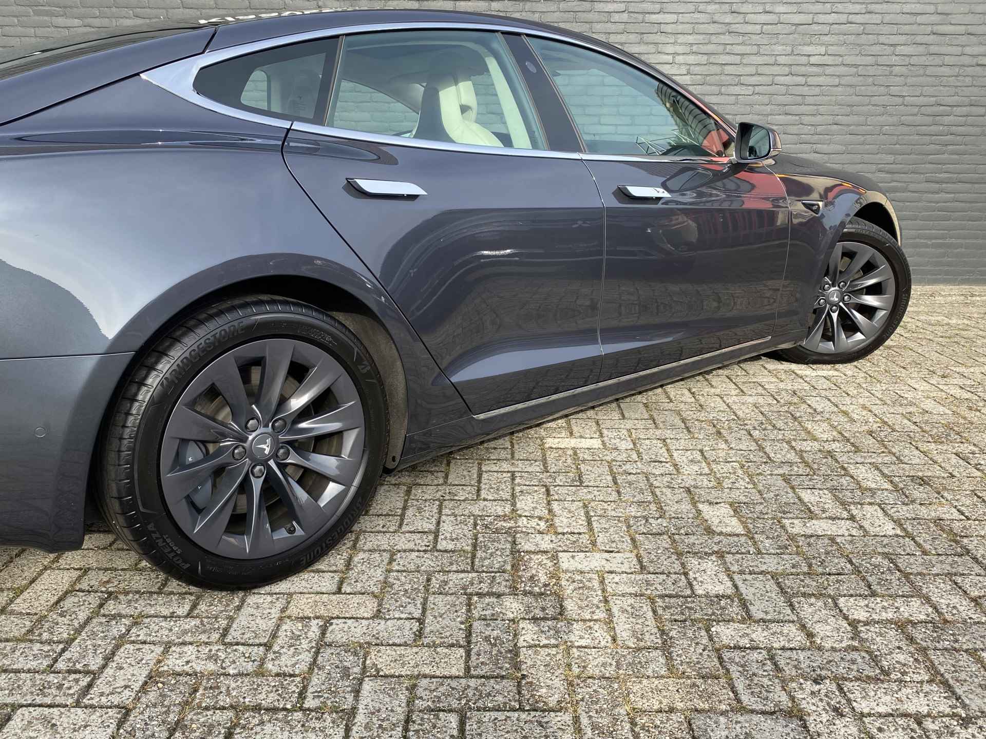Tesla Model S 100D  Long Range AWD | incl. BTW | panoramadak | autopilot | luchtvering | adaptieve cruise - 11/41
