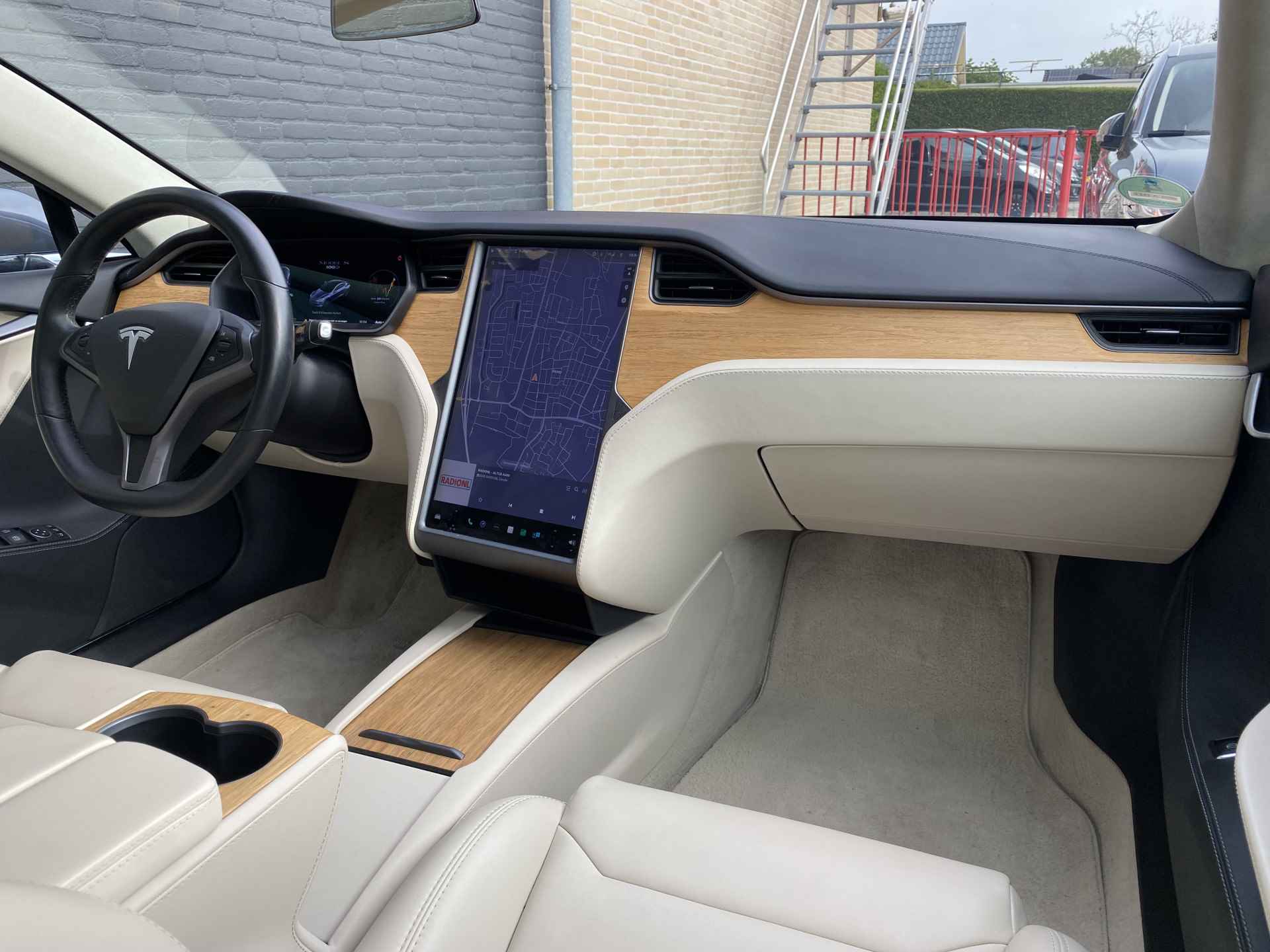 Tesla Model S 100D  Long Range AWD | incl. BTW | panoramadak | autopilot | luchtvering | adaptieve cruise - 19/40