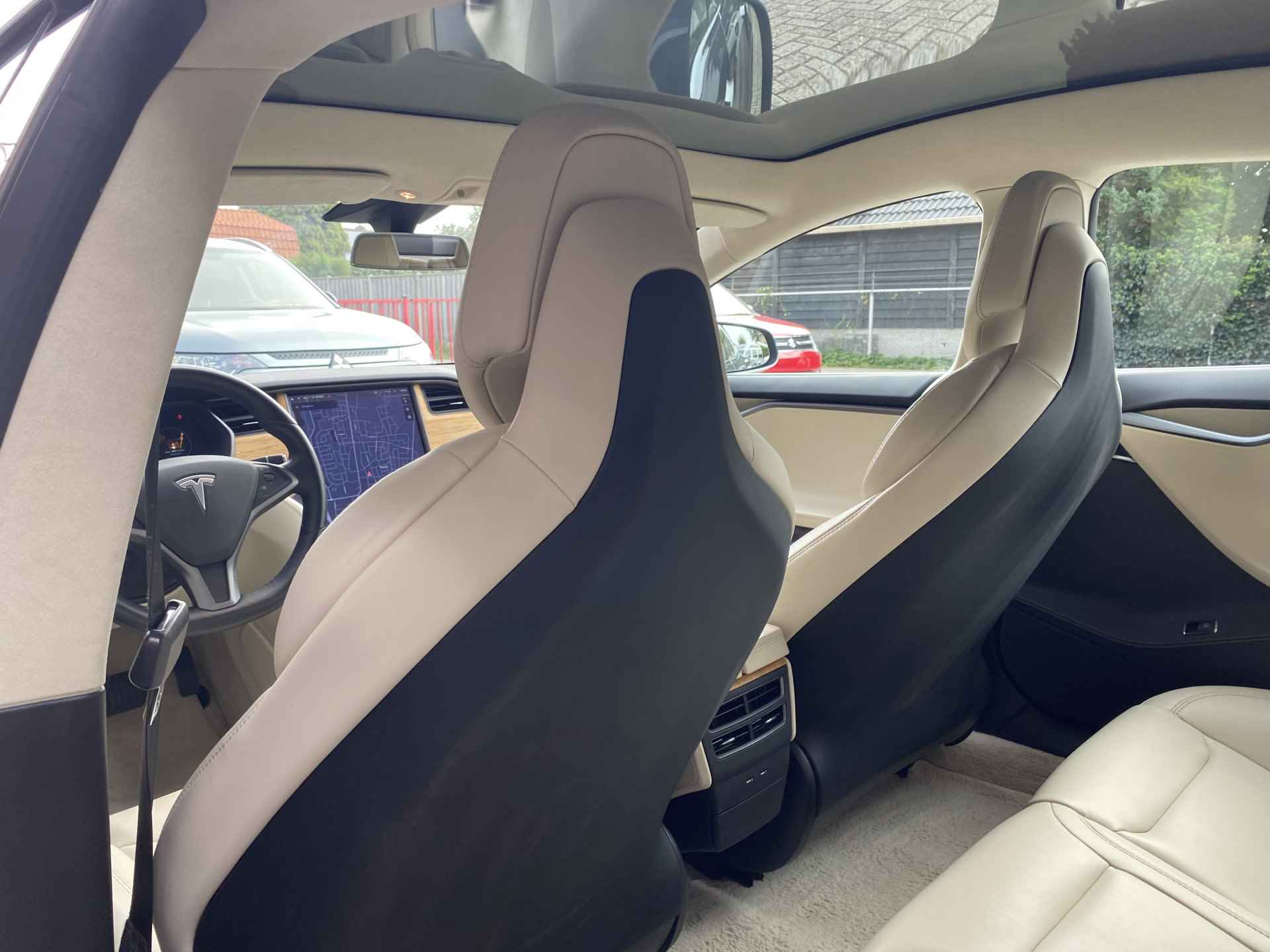 Tesla Model S 100D  Long Range AWD | incl. BTW | panoramadak | autopilot | luchtvering | adaptieve cruise - 26/40