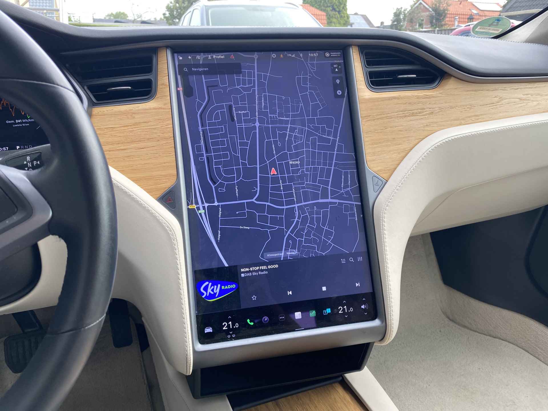 Tesla Model S 100D  Long Range AWD | incl. BTW | panoramadak | autopilot | luchtvering | adaptieve cruise - 30/40