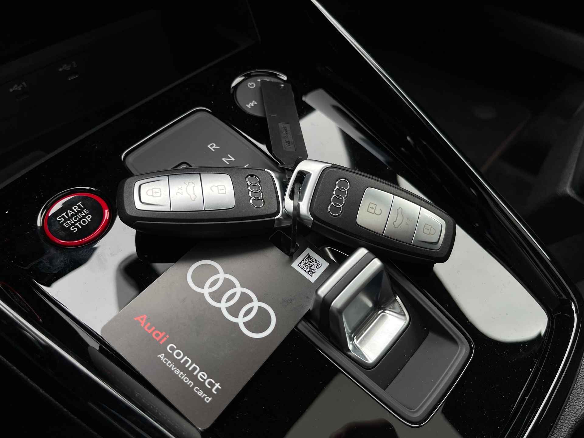 Audi RS3 Limousine 2.5 TFSI quattro PANO/360CAM/B&OAUDIO/SIDEASSIST/LEDER/ACC/NIEUWSTAAT! - 43/43