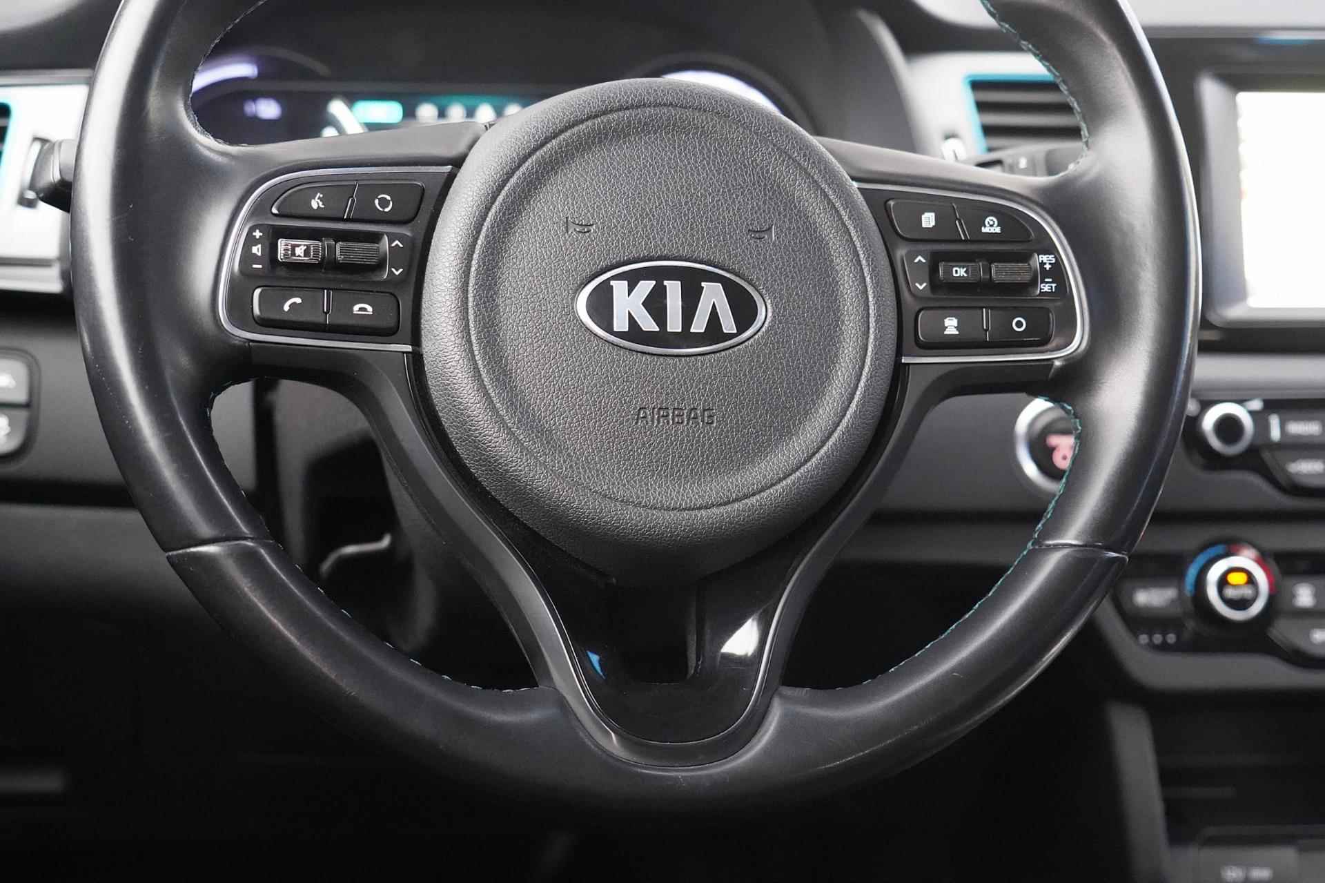 Kia E-Niro DynamicLine 64 kWh / Navigatie / Incl. BTW / Trekhaak / Climate / Cruise Control - 13/35