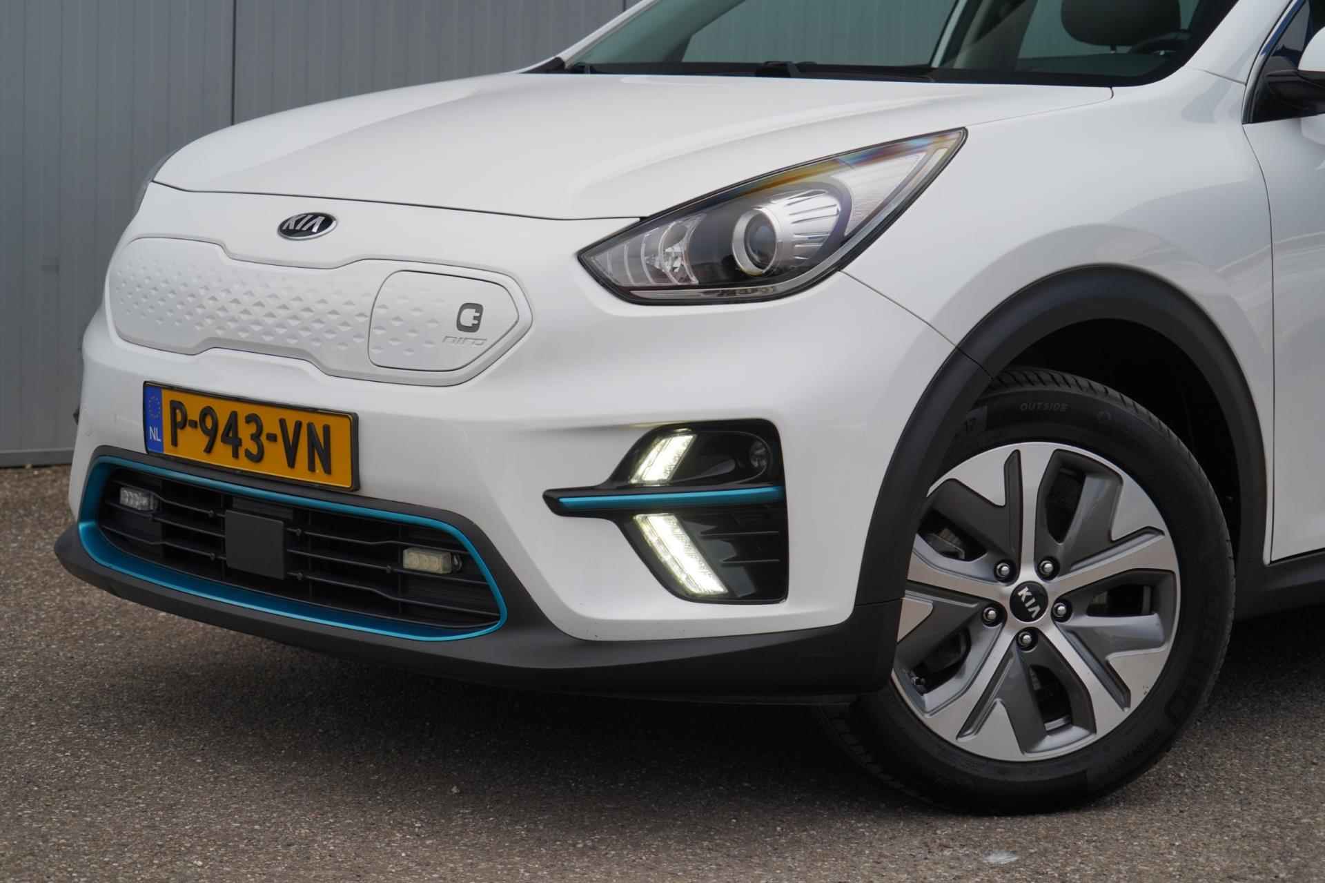 Kia E-Niro DynamicLine 64 kWh / Navigatie / Incl. BTW / Trekhaak / Climate / Cruise Control - 23/35