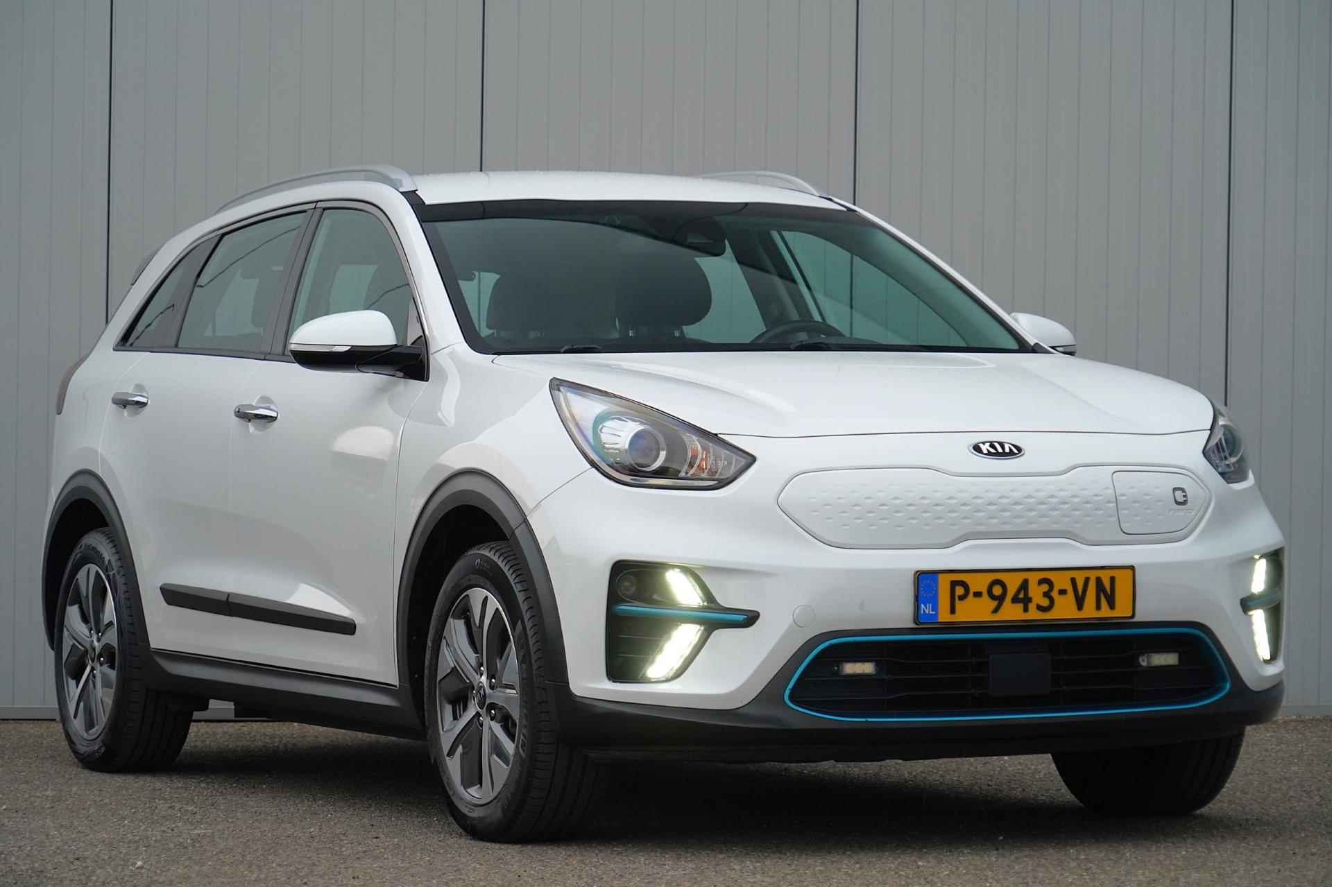 Kia E-Niro DynamicLine 64 kWh / Navigatie / Incl. BTW / Trekhaak / Climate / Cruise Control - 28/35