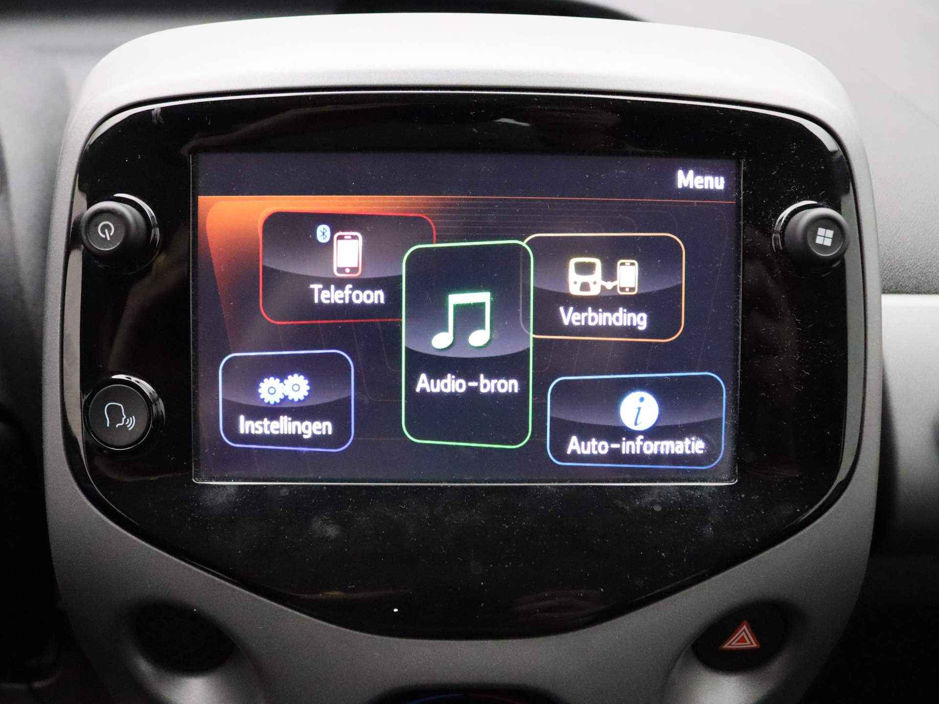 Toyota Aygo 73pk VVT-i x-play limited Airco | Camera | Carplay | 5-Deurs - 6/38