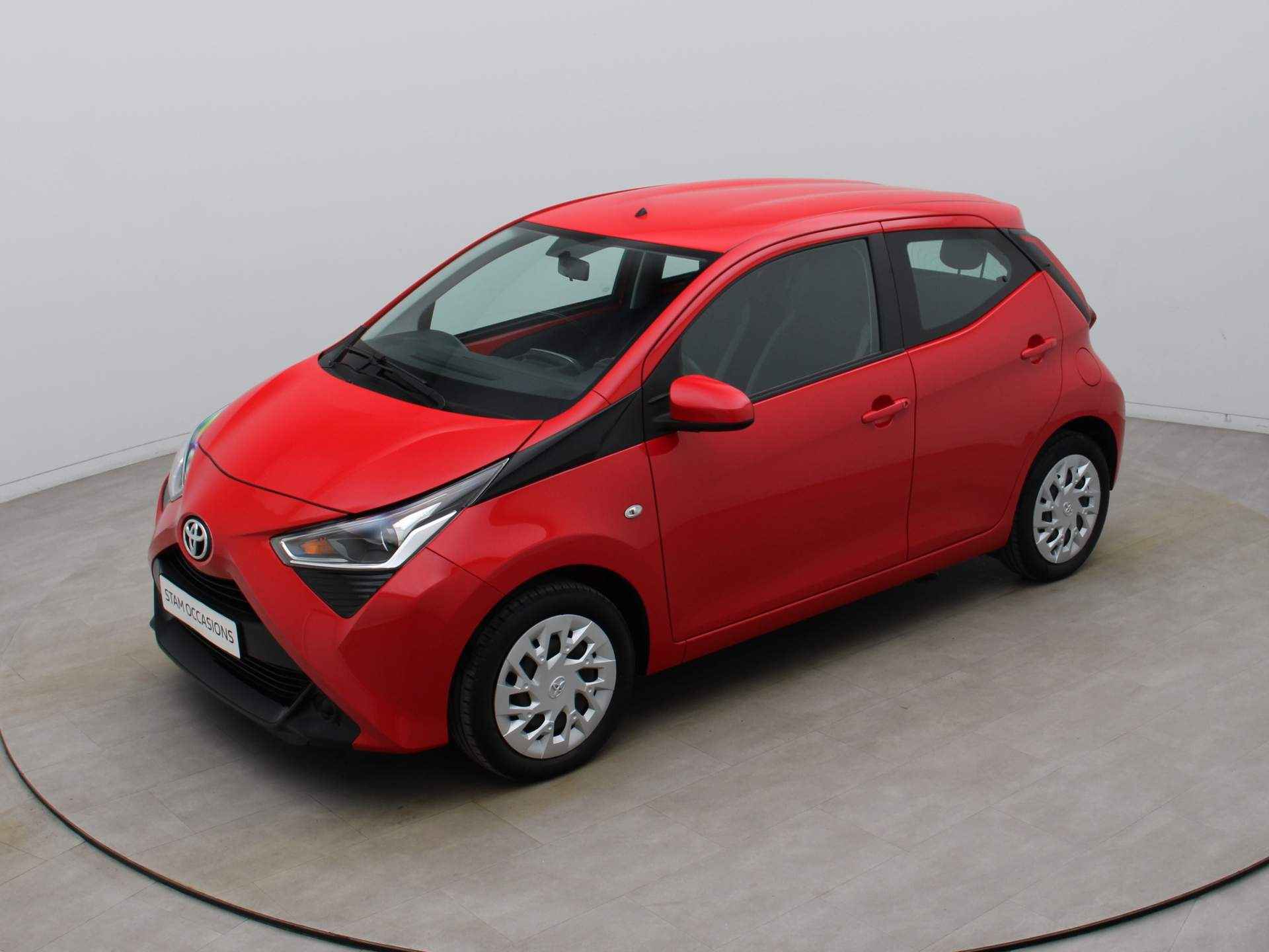 Toyota Aygo 73pk VVT-i x-play limited Airco | Camera | Carplay | 5-Deurs - 10/38