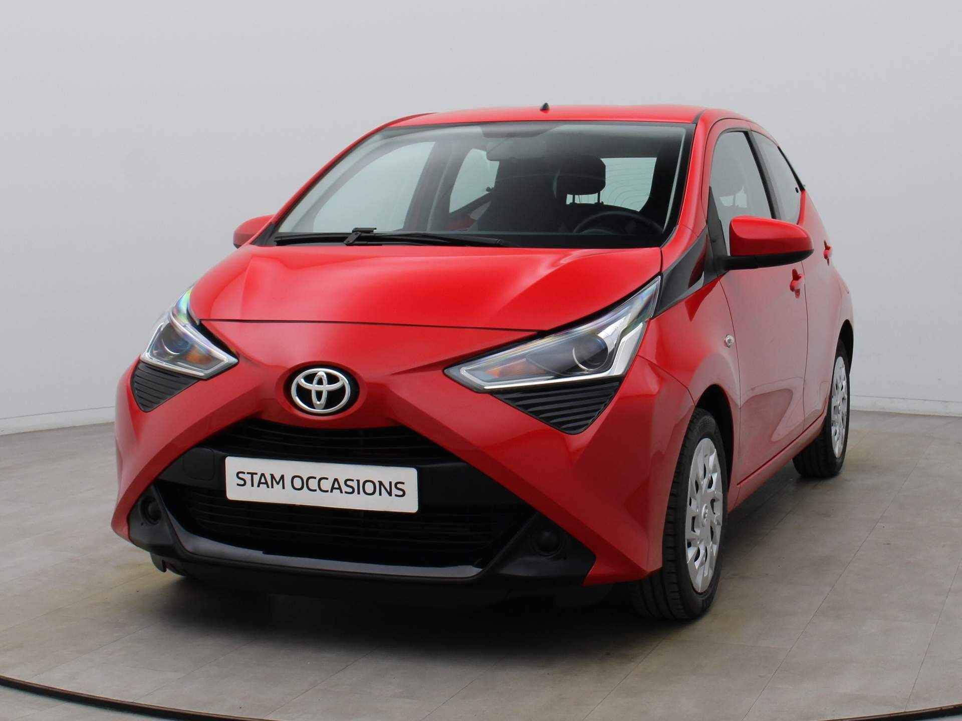 Toyota Aygo 73pk VVT-i x-play limited Airco | Camera | Carplay | 5-Deurs - 17/38