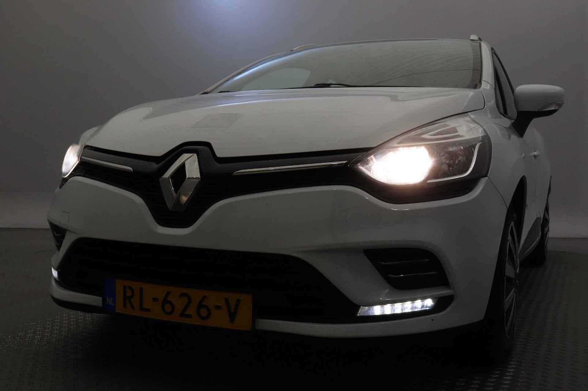 RENAULT Clio Estate 1.5 dCi Zen - Navi, Cruise, Trekhaak - 24/24