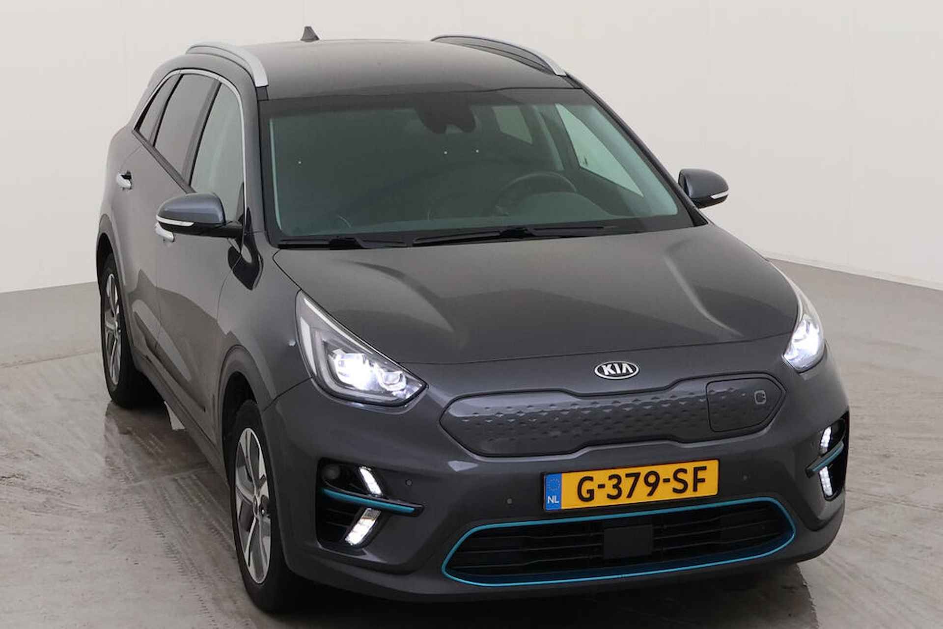 Kia e-Niro ExecutiveLine 64 kWh LEDER | NAVI | STOELVERWARMING - 10/15