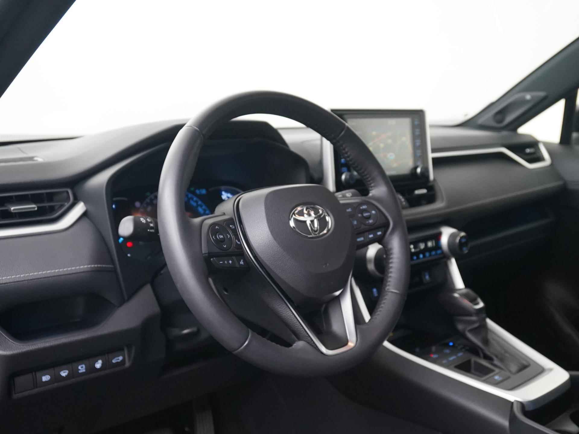 Toyota RAV4 2.5 Hybrid Black Edition | Panoramadak | Camera | JBL | Zondag Open! - 35/40