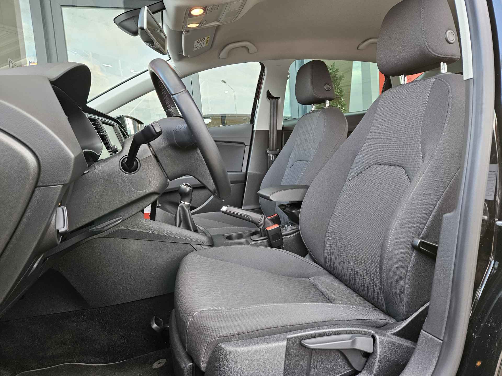 SEAT Leon 1.0 EcoTSI Style Connect / APPLE CARPLAY & ANDROID AUTO / NAVI / PARKEERSENSOREN / - 6/36