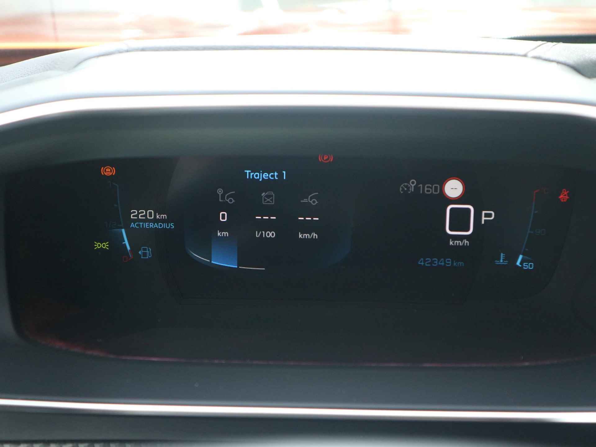 Peugeot 2008 1.2 130pk GT-Line Automaat | Apple Carplay | Cruise Control | Stoelverwarming - 23/42