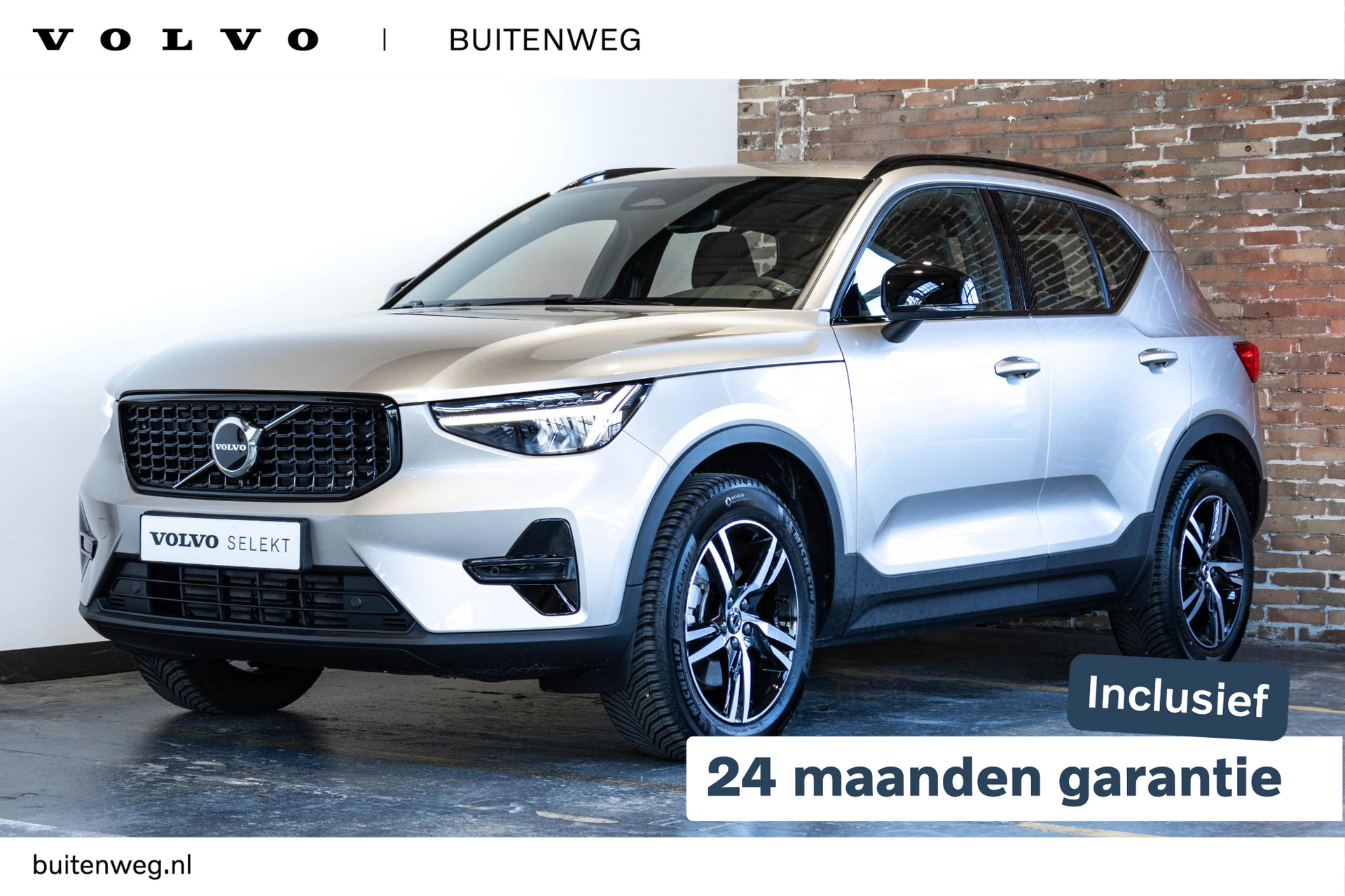 Volvo XC40 B4 Automaat  Plus Dark | Interieur voorverwarming | 360º camera | Semi Elektrische Trekhaak | Adaptive Cruise control | Blind spot | Elektrisch bedienbare voorstoelen | Premium Audio by Harman Kardon