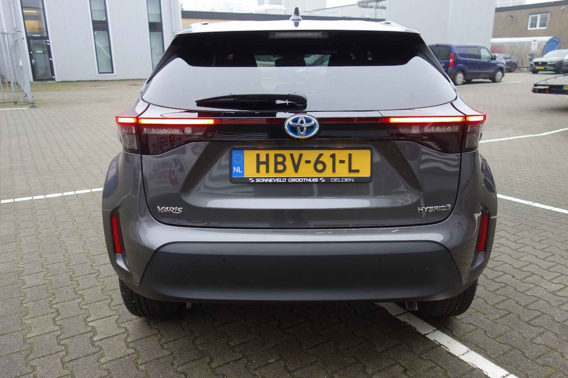 TOYOTA Yaris Cross 1.5 HYBRID Team D, Navi, Camera, Winterp, PDC V+A - 6/39