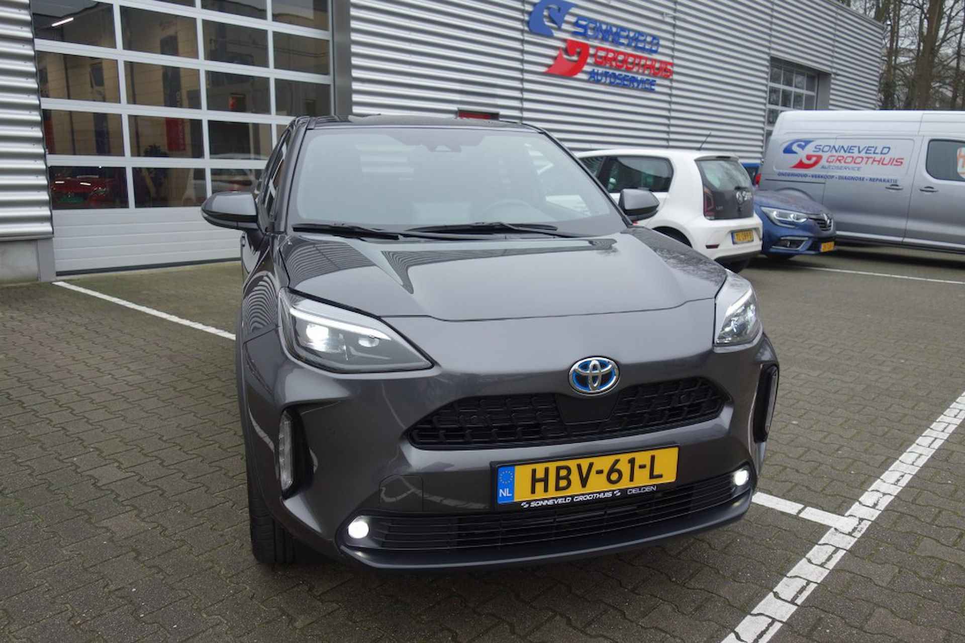 TOYOTA Yaris Cross 1.5 HYBRID Team D, Navi, Camera, Winterp, PDC V+A - 9/39