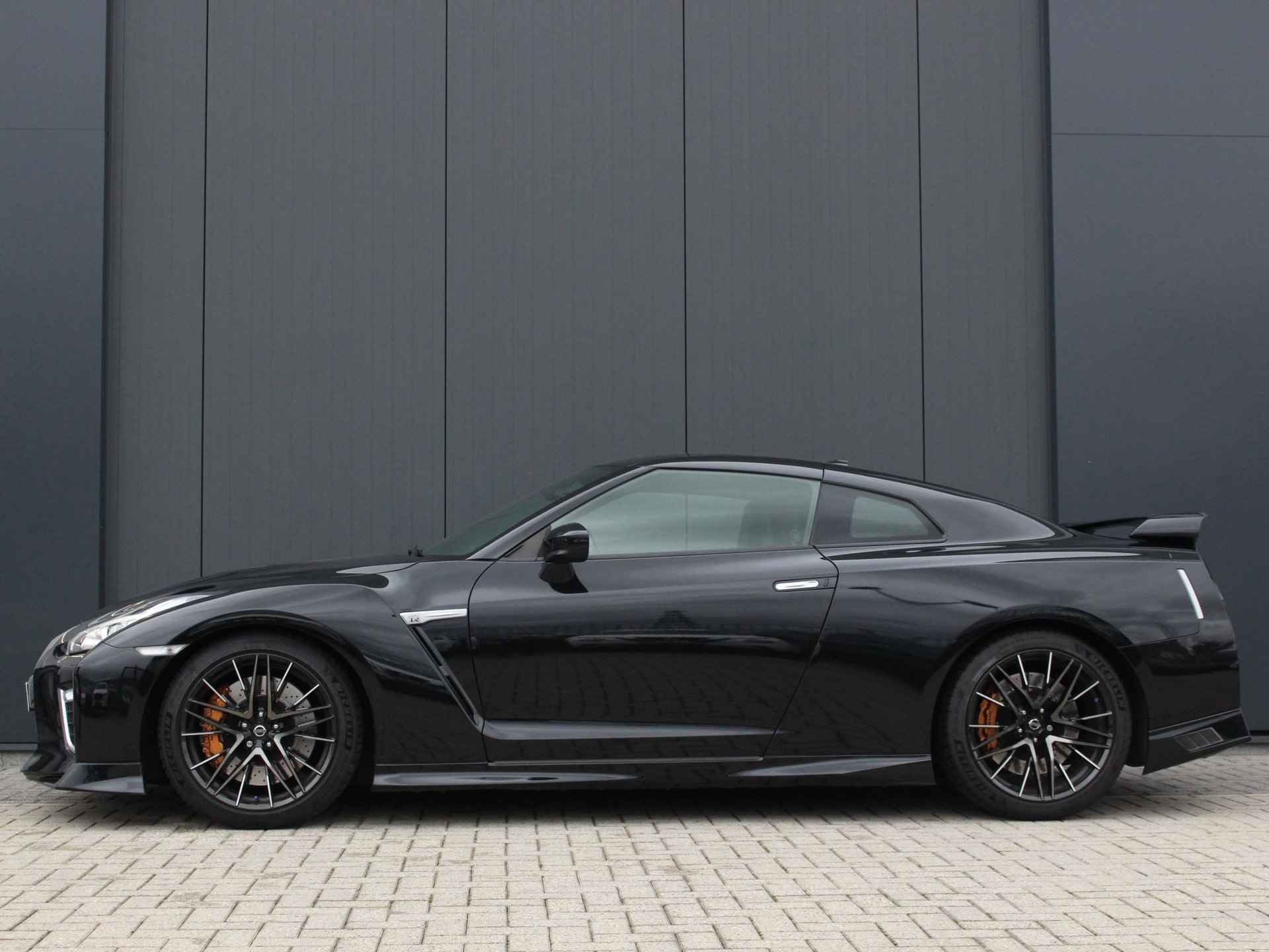 Nissan GT-R 3.8 V6 Black Edition Cruise Control | Navigatie | PDC | Camera | Climate Control | Bose Premium Sound | Brembo Remmen | Titanium uitlaat | Apple Carplay | Lederen Kuipstoelen | Black Edition | - 8/50