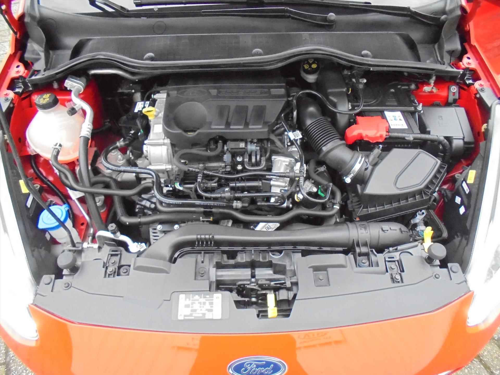 Ford Fiesta 1.0 ECOBOOST 125PK MILD HYBRID TITANIUM - 32/33