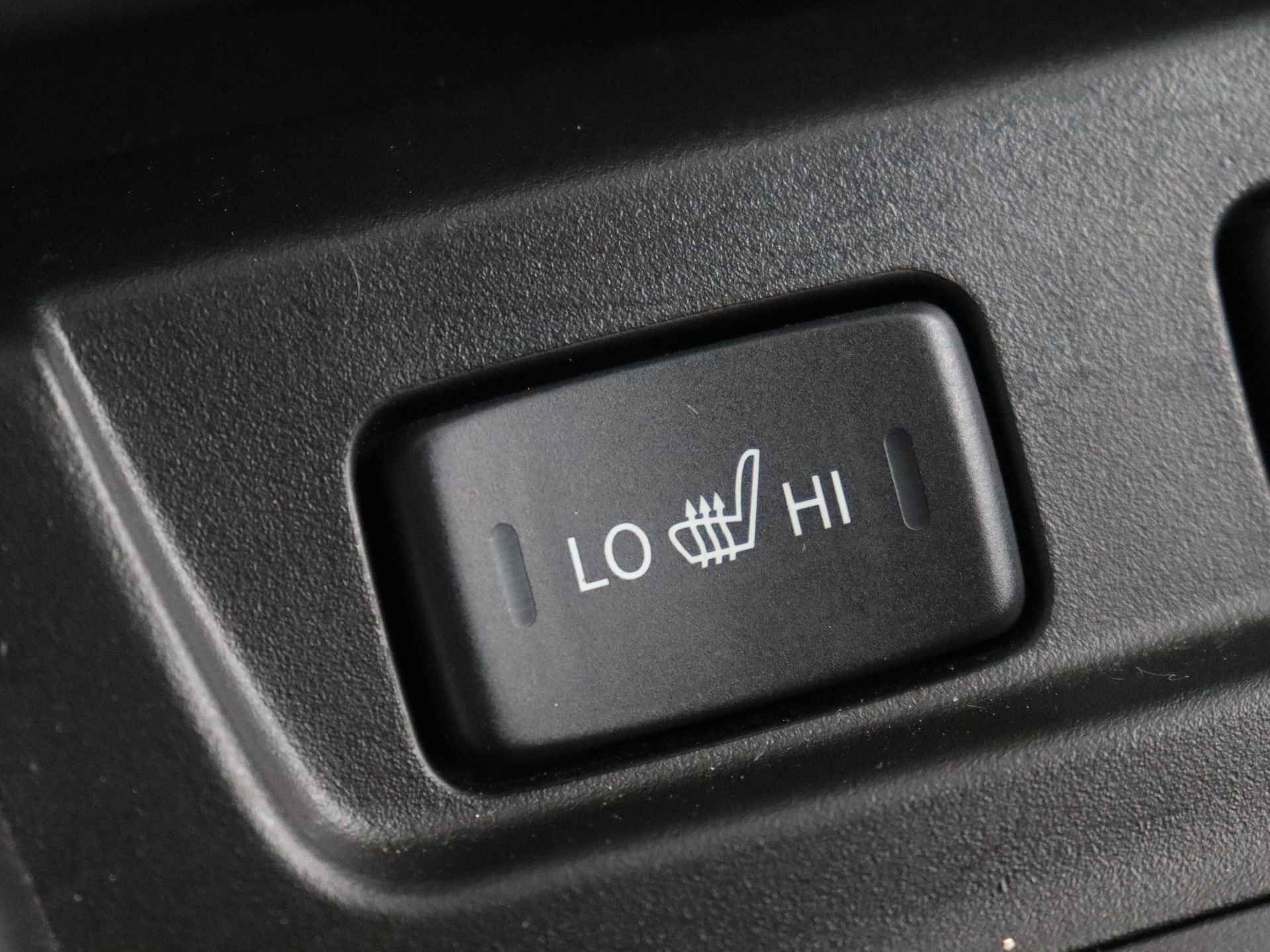 Suzuki Vitara 1.0 Boosterjet Select | 110PK | Camera | Climate Control | Stoelverwarming | Apple Carplay/Android Auto | waalwijk - 28/35