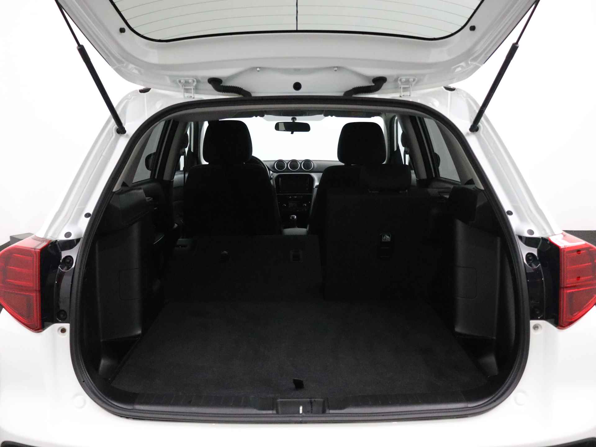 Suzuki Vitara 1.0 Boosterjet Select | 110PK | Camera | Climate Control | Stoelverwarming | Apple Carplay/Android Auto | waalwijk - 30/35