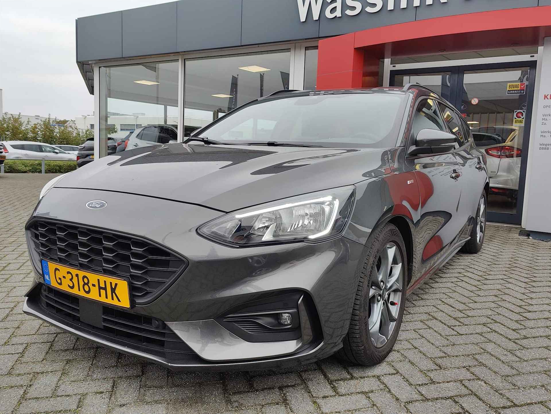 Ford Focus Wagon 1.5 EcoBoost 150pk Automaat ST-Line Business I 1500 KG trekvermogen | Navigatie | Apple Carplay/Android | - 2/34