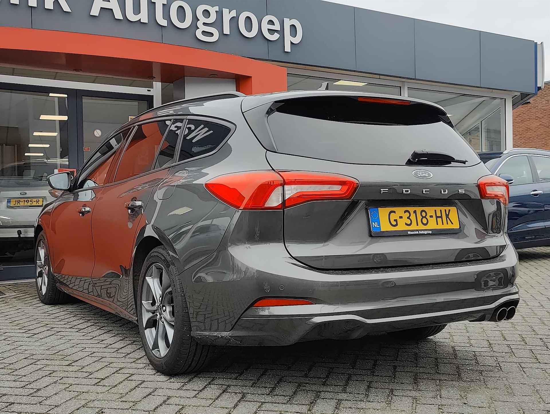 Ford Focus Wagon 1.5 EcoBoost 150pk Automaat ST-Line Business I 1500 KG trekvermogen | Navigatie | Apple Carplay/Android | - 10/34