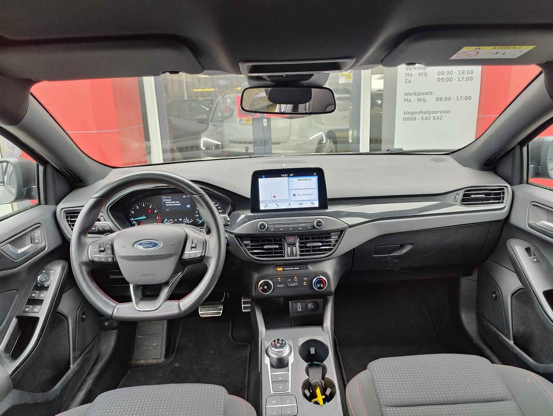 Ford Focus Wagon 1.5 EcoBoost 150pk Automaat ST-Line Business I 1500 KG trekvermogen | Navigatie | Apple Carplay/Android | - 14/34