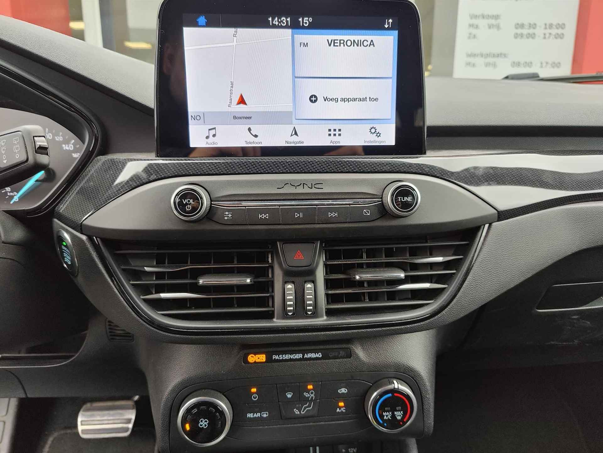 Ford Focus Wagon 1.5 EcoBoost 150pk Automaat ST-Line Business I 1500 KG trekvermogen | Navigatie | Apple Carplay/Android | - 23/34