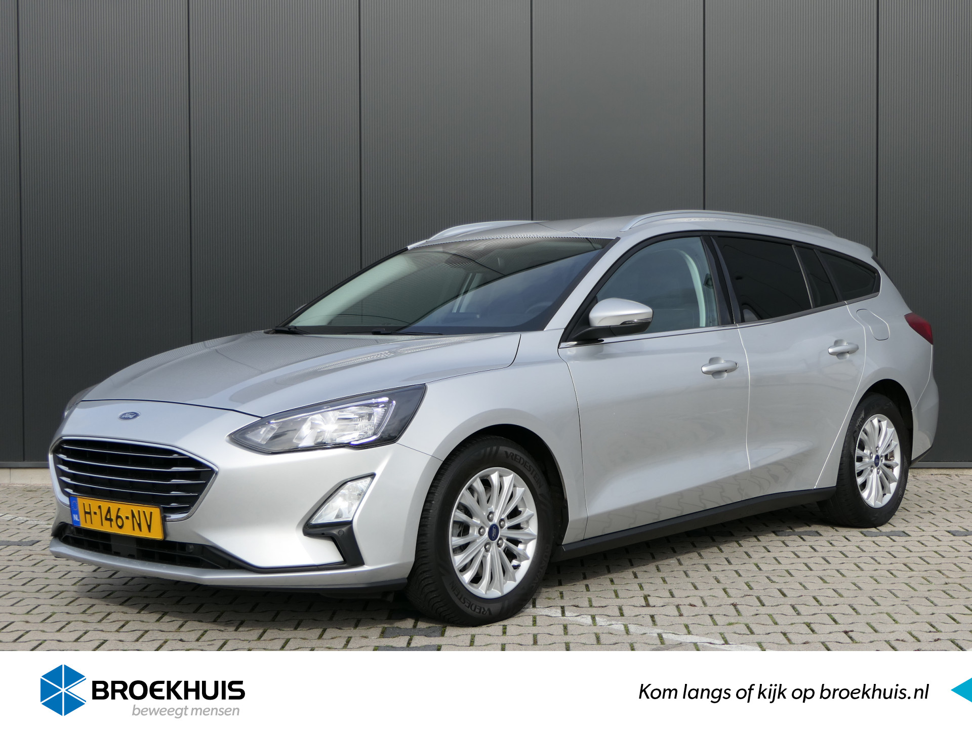 Ford Focus Wagon 1.0 EcoBoost Titanium | Automaat | Lichtmetaal | Navigatie | Climate Control | Keyless Entry | bij viaBOVAG.nl
