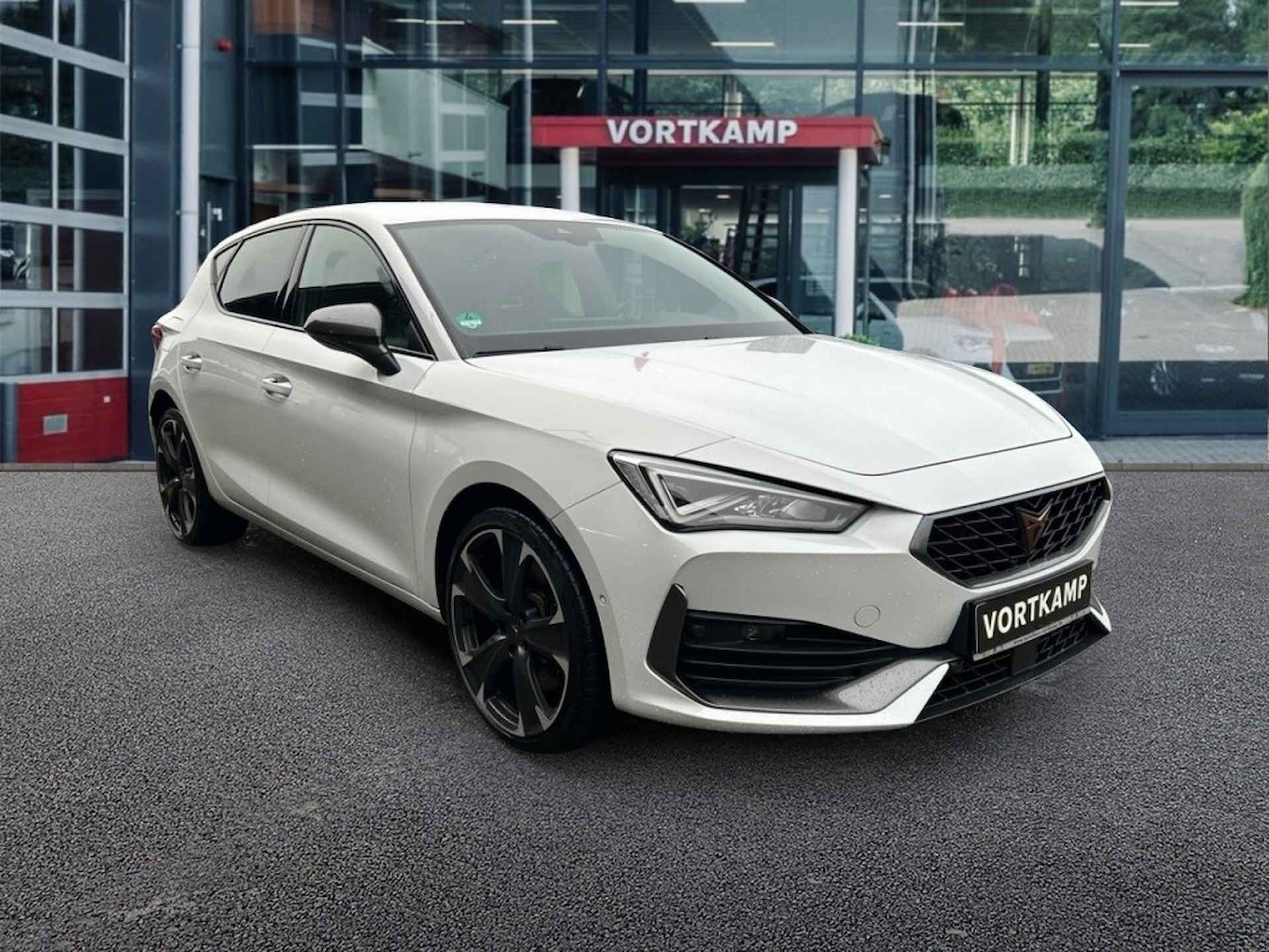 CUPRA Leon 1.4 TSI DSG VZ E-HYBRID CAMERA/NAVI/CARPLAY/ACC/STOELVERW - 3/24