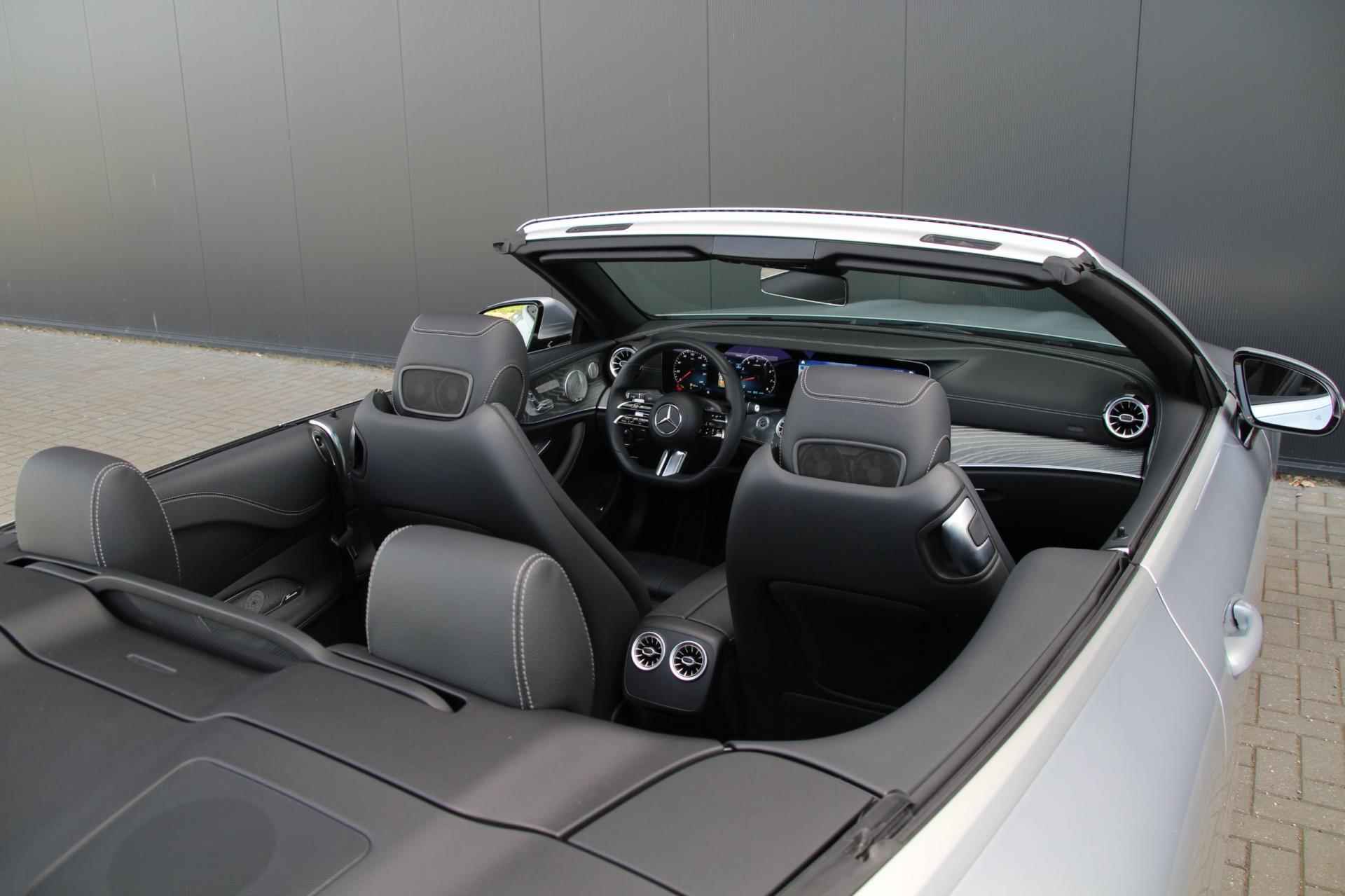 Mercedes-Benz E-klasse Cabrio 200 | AMG | Burmester | Airscarf | Mulitbeam | Sfeerverl - 19/52