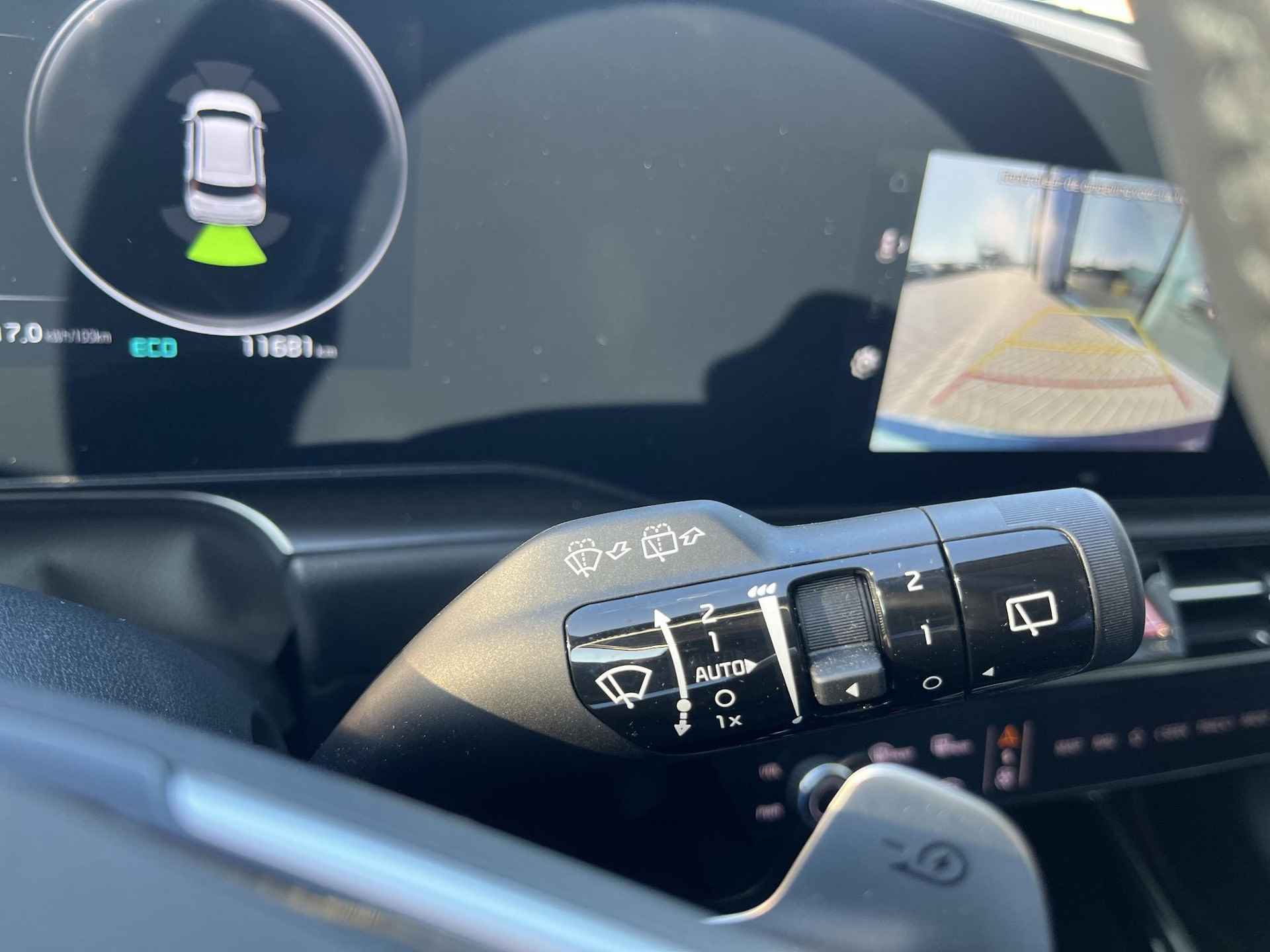 Kia Niro Edition 64.8 kWh | Navigatie | Camera | Ad. Cruise | Stoel/stuurverwarming | Apple Carplay/Android Auto | PDC V+A | LMV 17 inch - 19/21