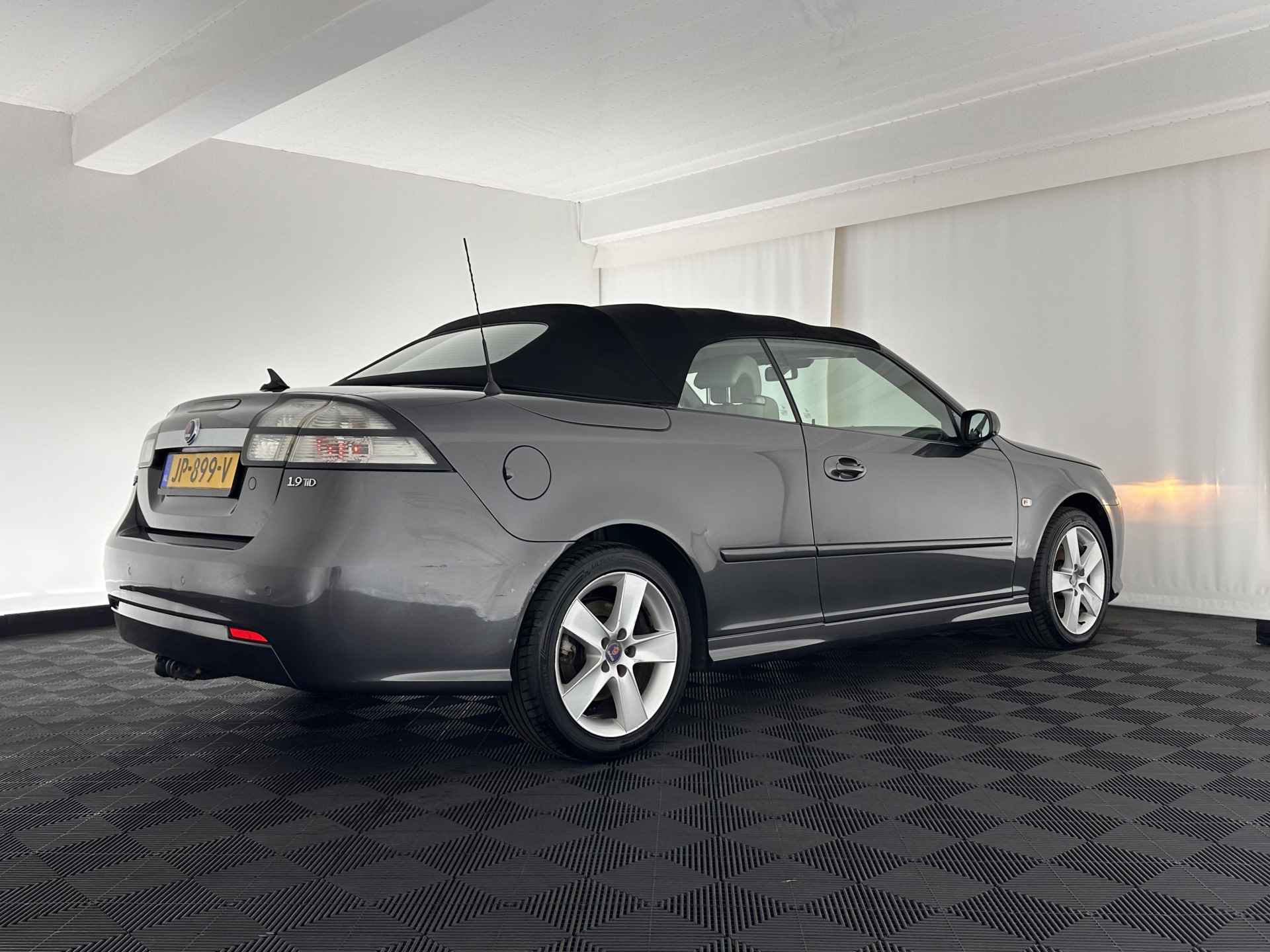 Saab 9-3 Cabrio 1.9 TiD Vector *NAVI-FULLMAP | SOFT-LEATHER | ECC | PDC | CRUISE | TOWBAR | COMFORT-SEATS | 17''ALU* - 32/36